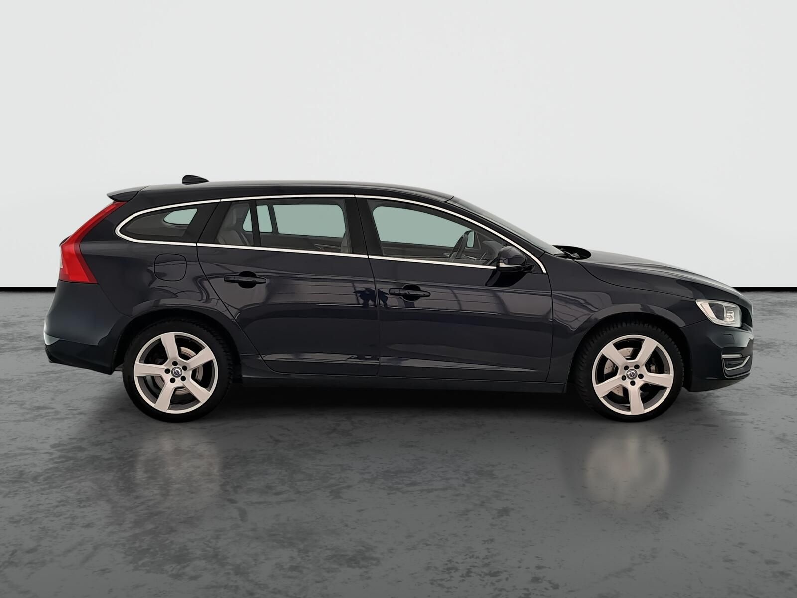 Volvo V60, T6 AWD, 4X4, Automat - fotka 6