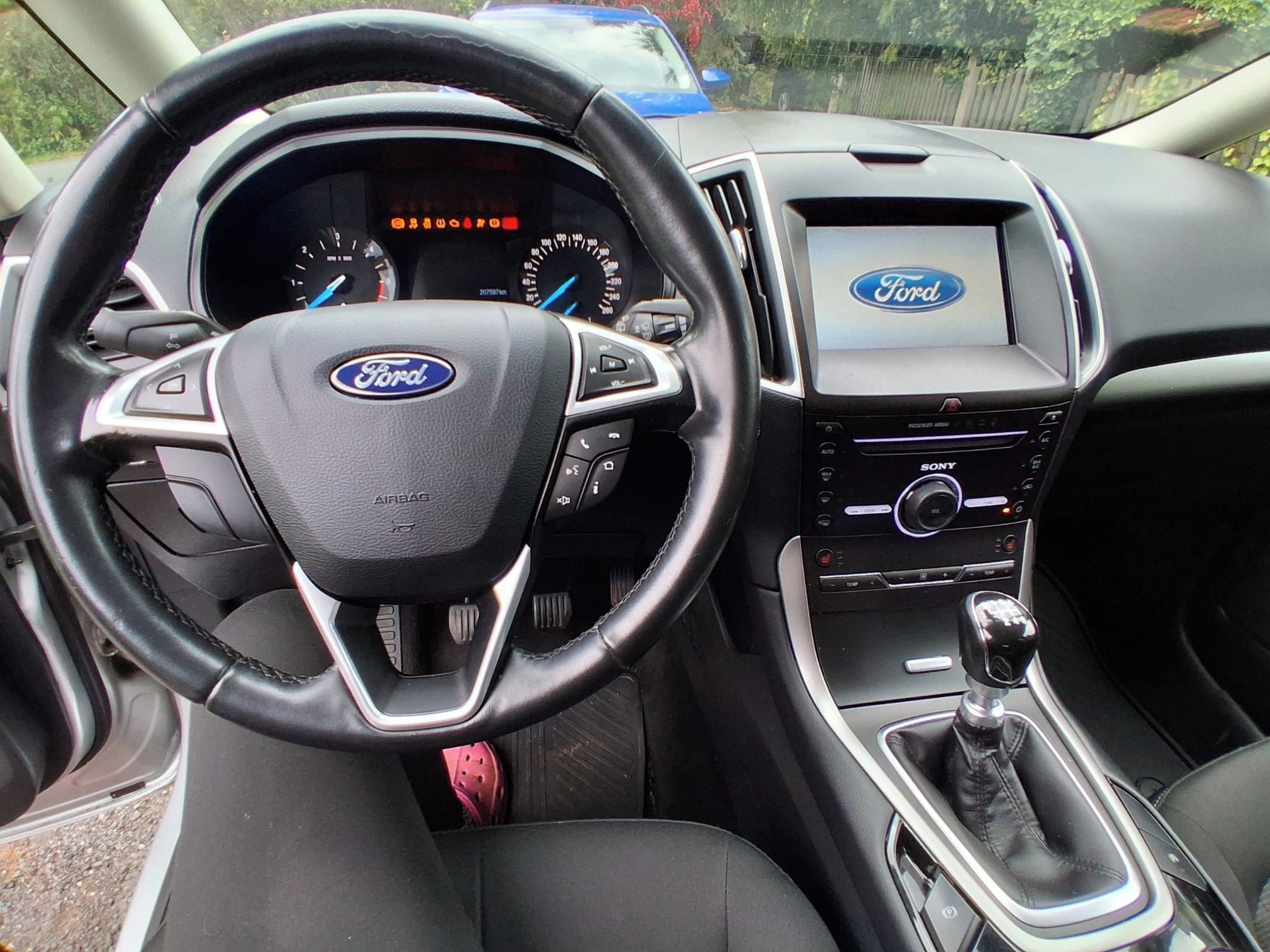 Ford Galaxy, 2.0 TDCi-servisováno v DE - fotka 6