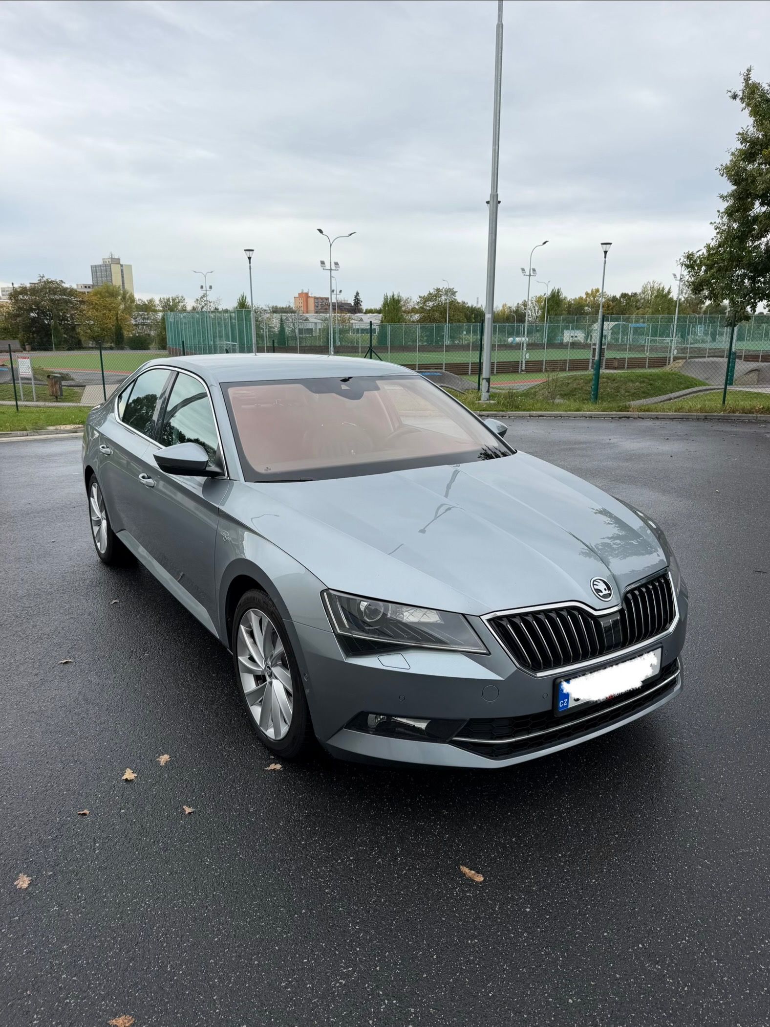 Škoda Superb - fotka 4
