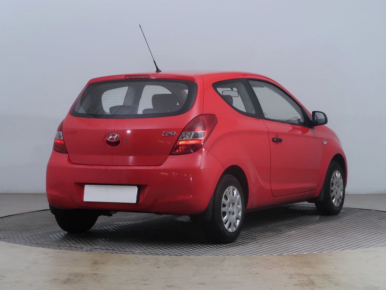 Hyundai i20, 1.2, Serv.kniha, po STK - fotka 5