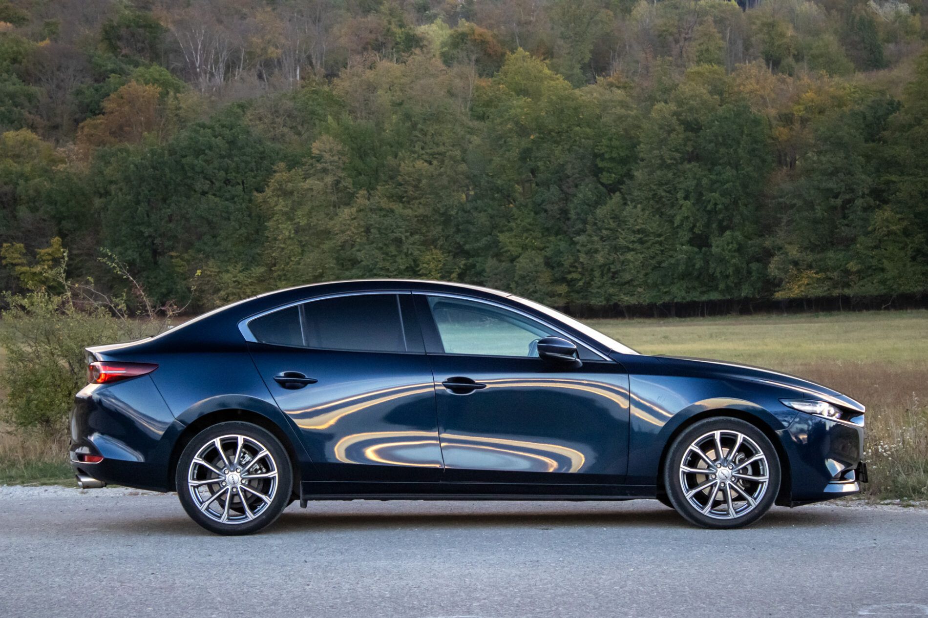 Mazda 3 - fotka 5