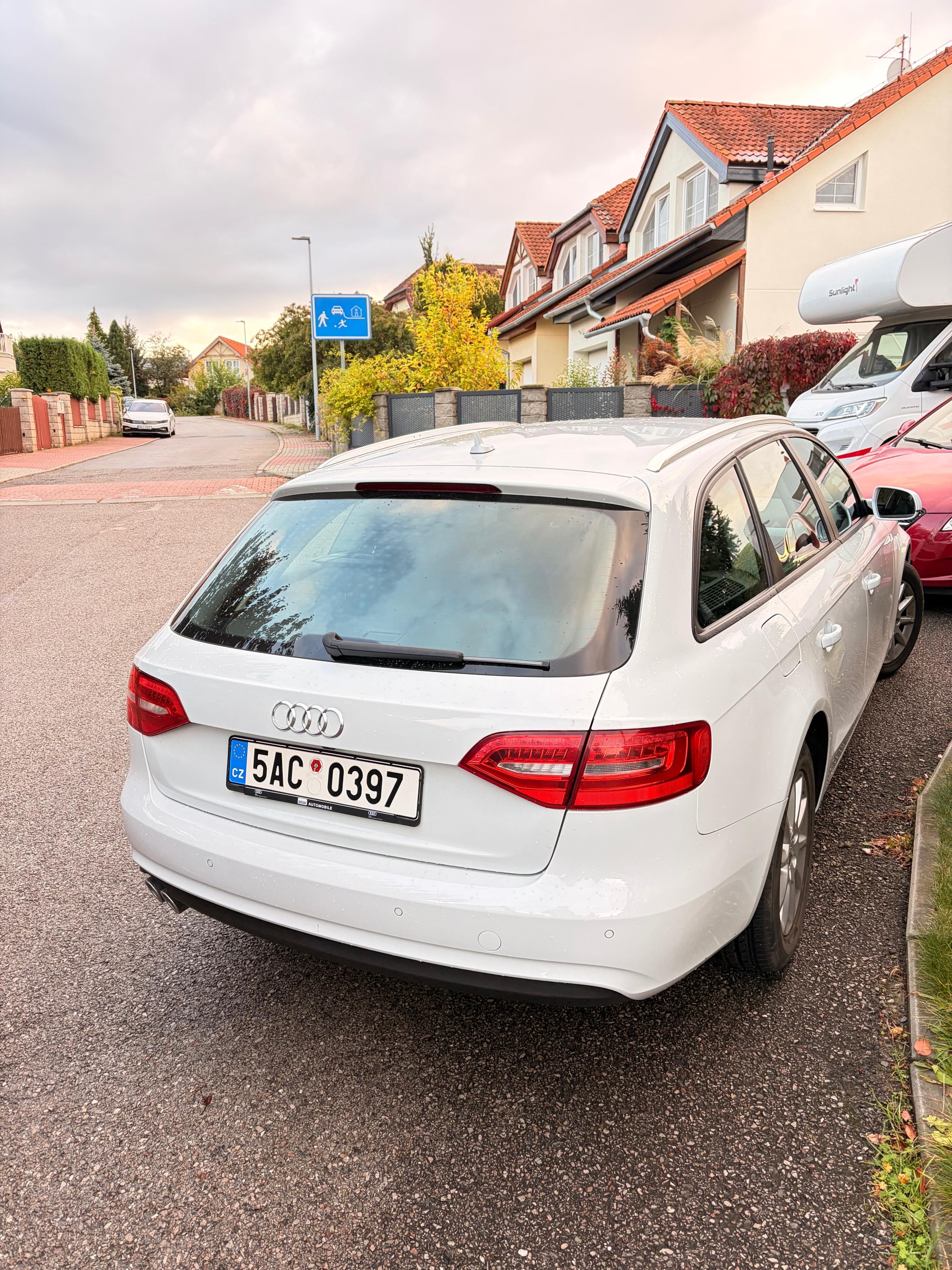 Audi A4 Avant, 2.0. TDI - fotka 4