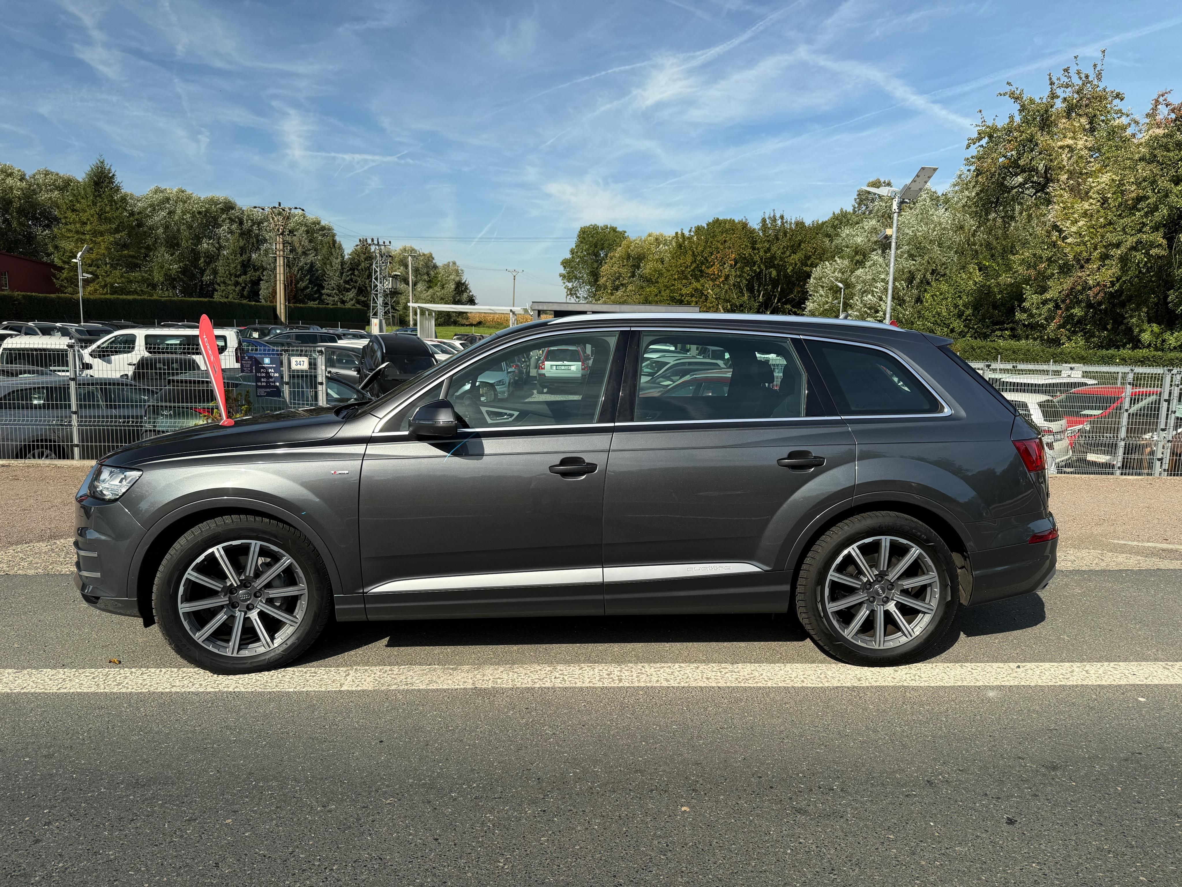 Audi Q7, 50TDi 210kW ČR S-Line Matrix - fotka 5