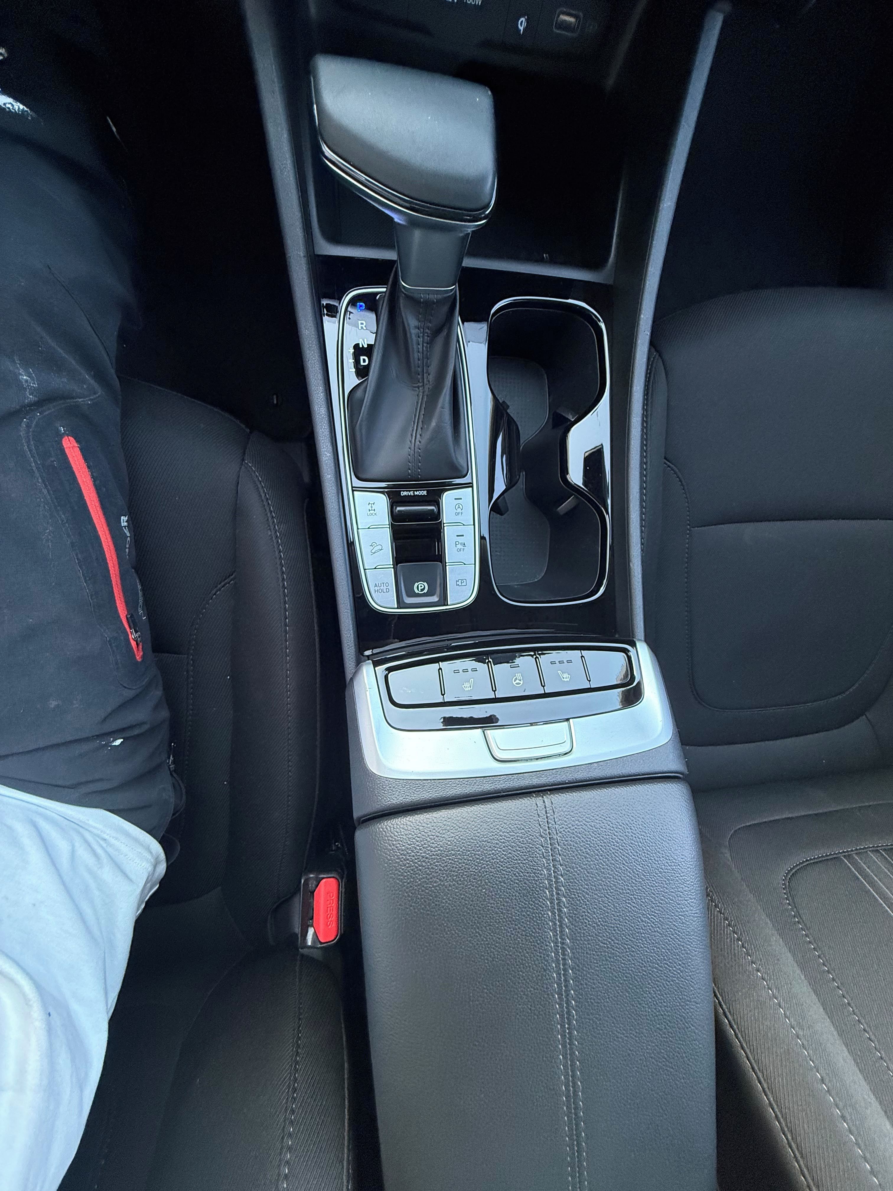 Hyundai Tucson, Hyundai Tucson1.6 CRDi 4x4 DCT - fotka 5