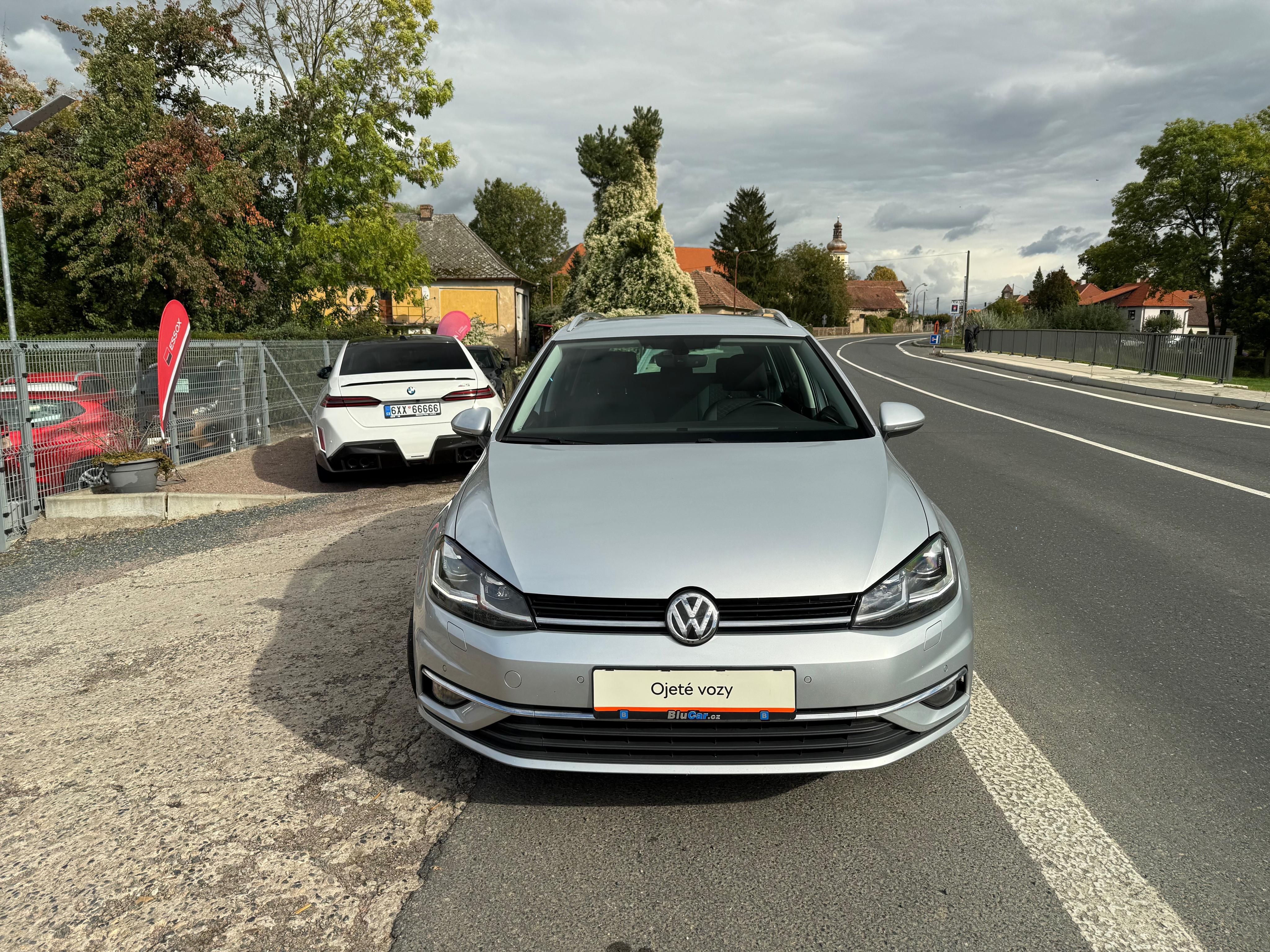 Volkswagen Golf, 1.6TDI Dsg Navi Led Acc Výhřev - fotka 2