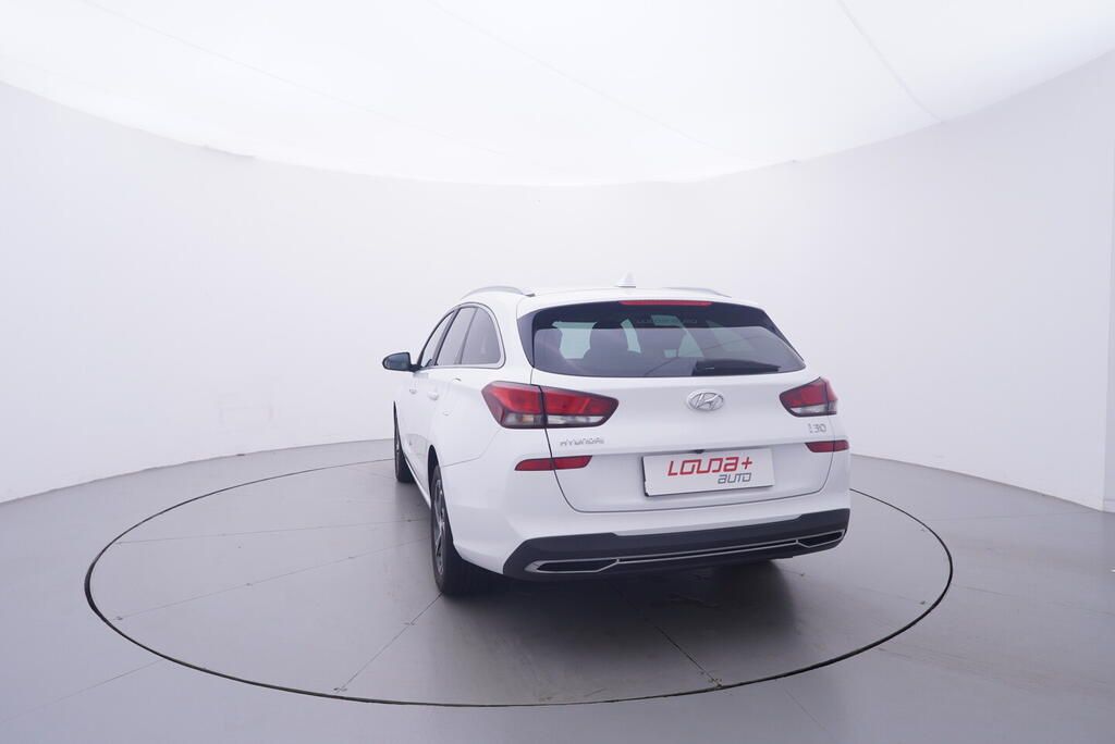 Hyundai i30, Smart 1.0 88 kW - fotka 4