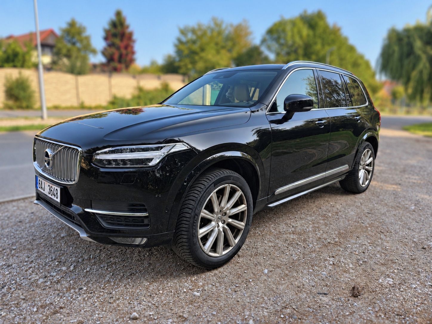 Volvo XC90, 7mi-místné Volvo XC90 + tažné - fotka 3