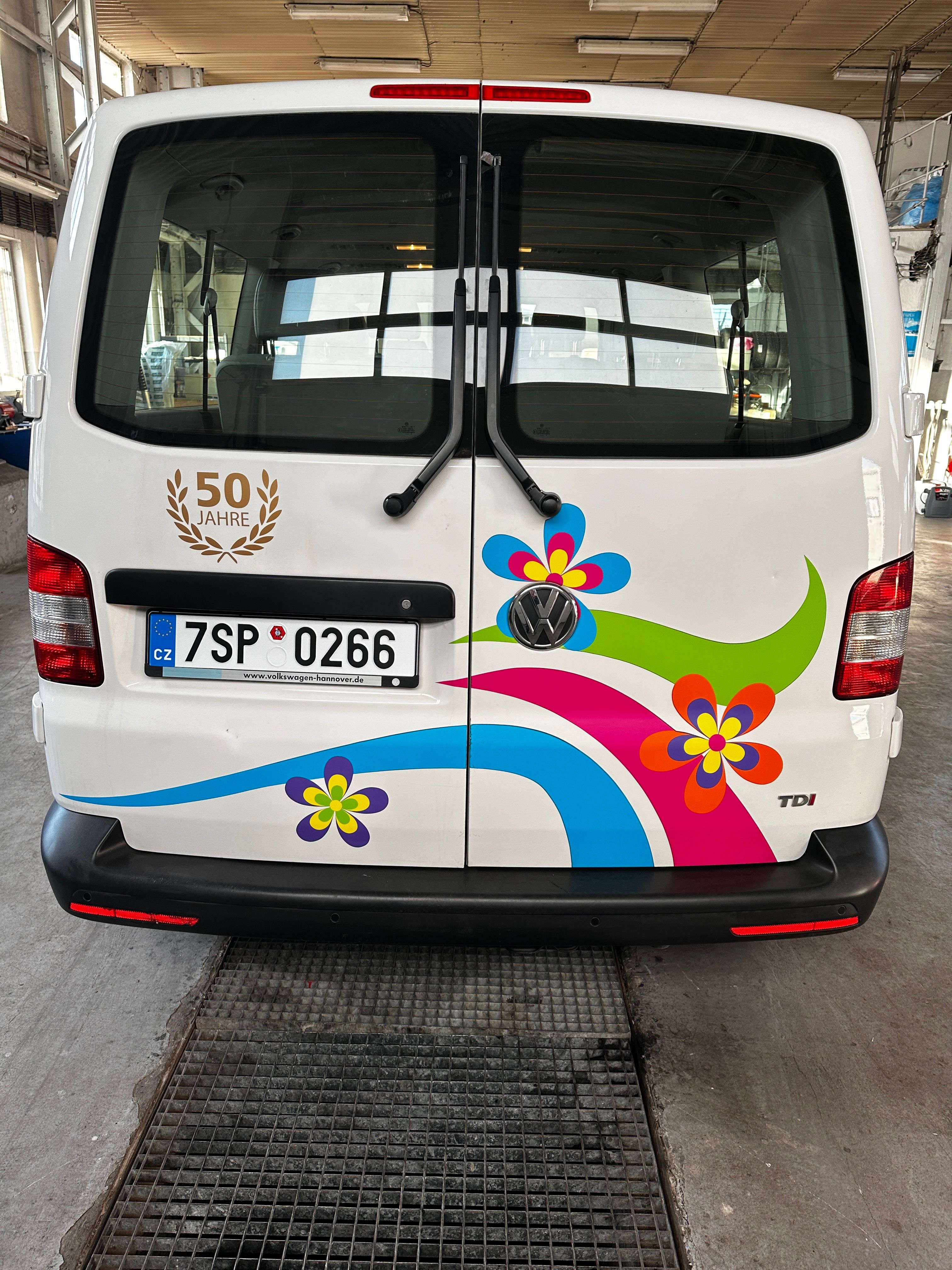 Volkswagen Caravelle, 2,0 TDI DSG 103 kw 9 míst L - fotka 6
