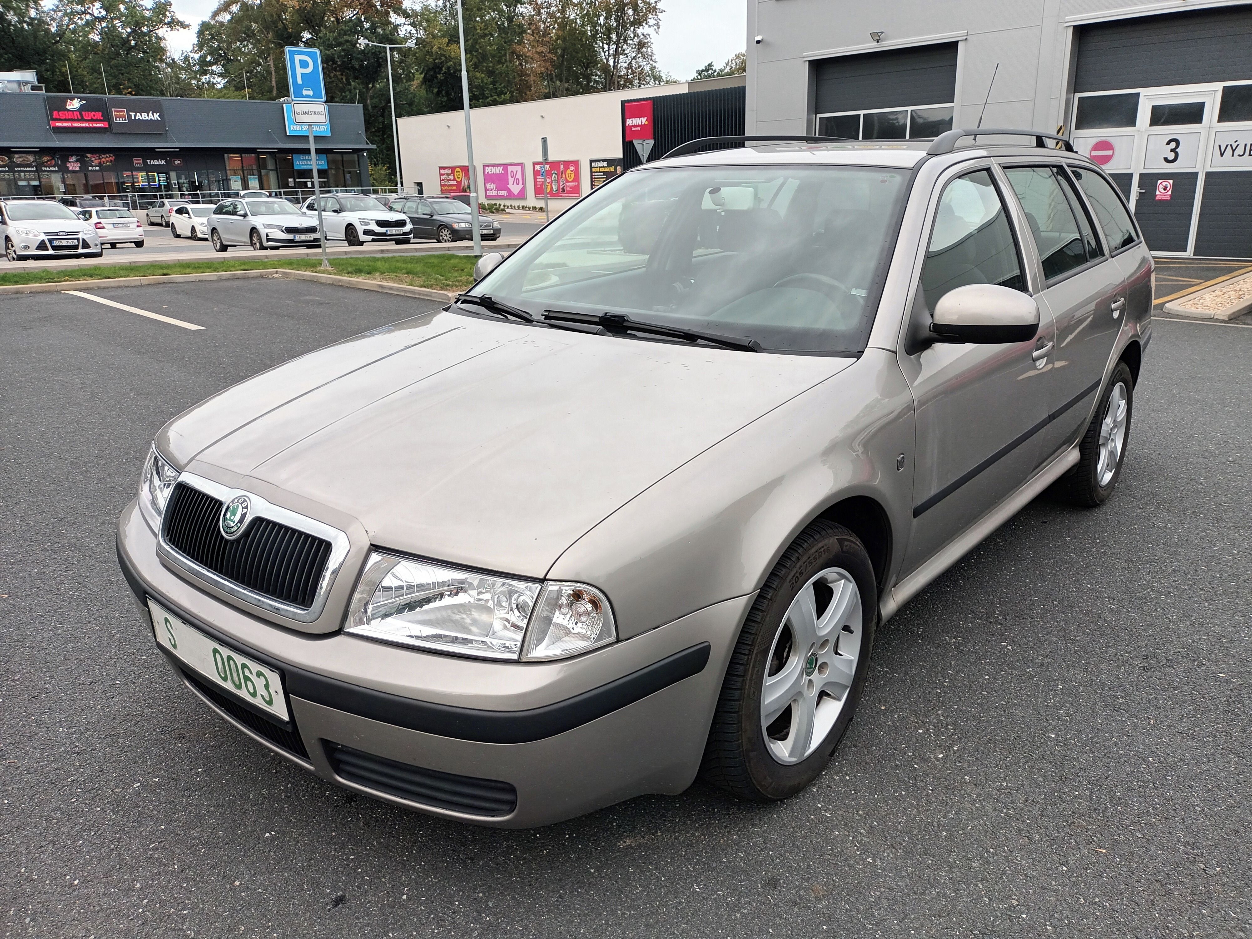Škoda Octavia, TOUR 1.6MPI 75KW