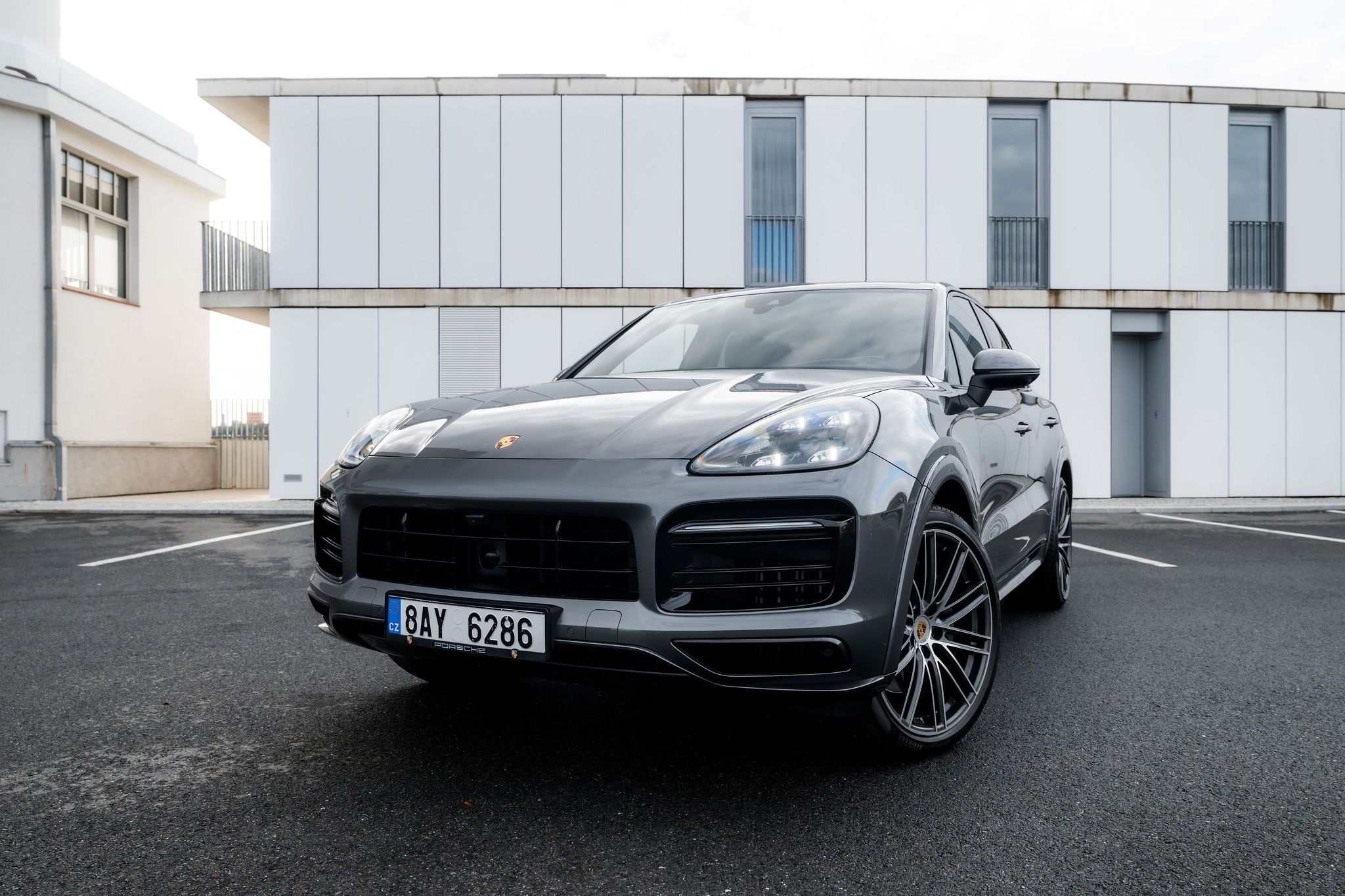 Porsche Cayenne, Cayenne S | Approved 06/2027