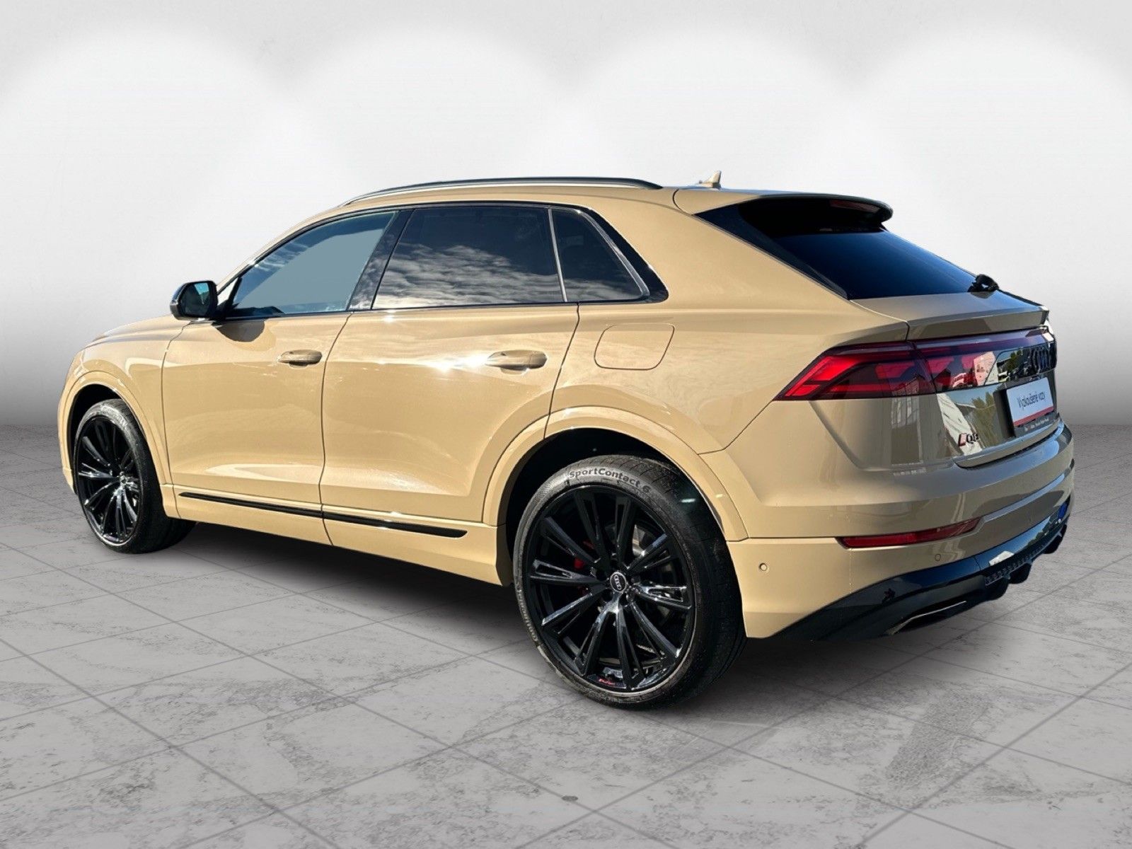 Audi Q8, 60 TFSIe PHEV 250kW Quattro - fotka 4
