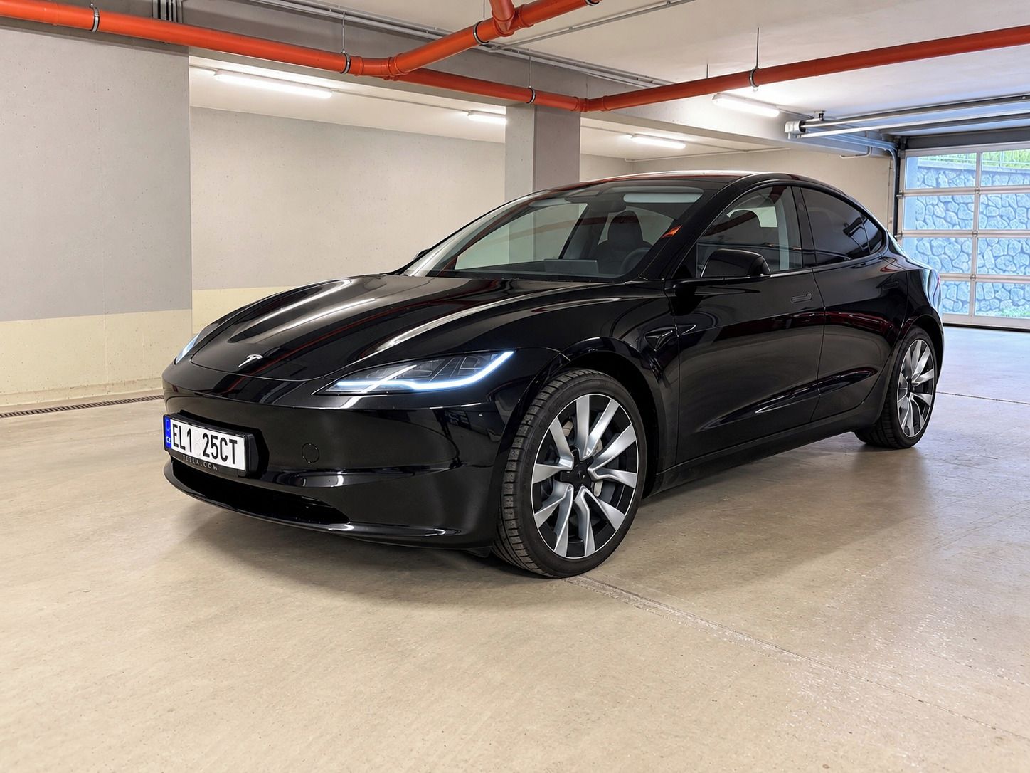 Tesla Model 3, Highland RWD, 22 000 km