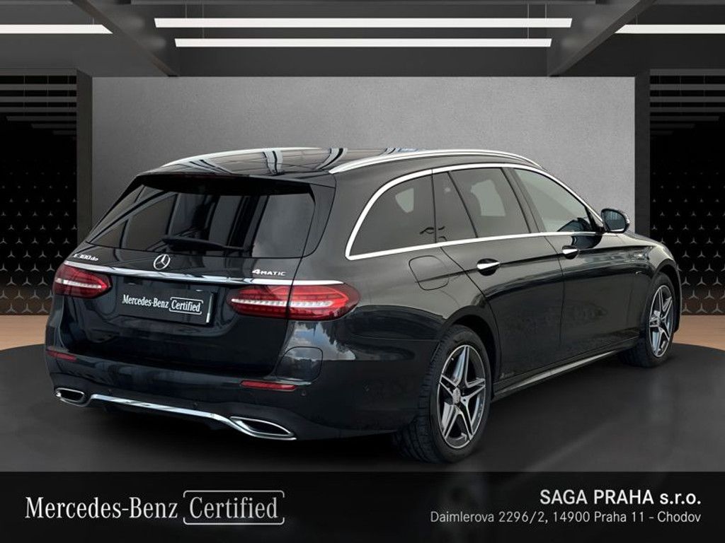 Mercedes-Benz Třídy E, Třída E 300 de 4MATIC kombi AM - fotka 4