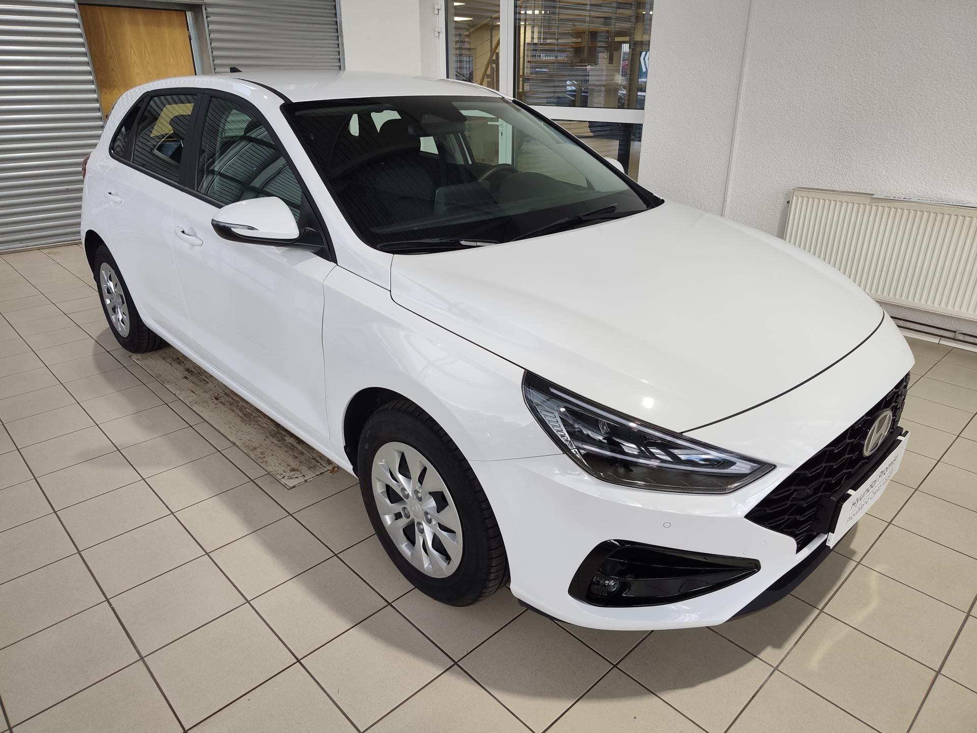 Hyundai i30, 1.5i 71kW MT Comfort - fotka 5