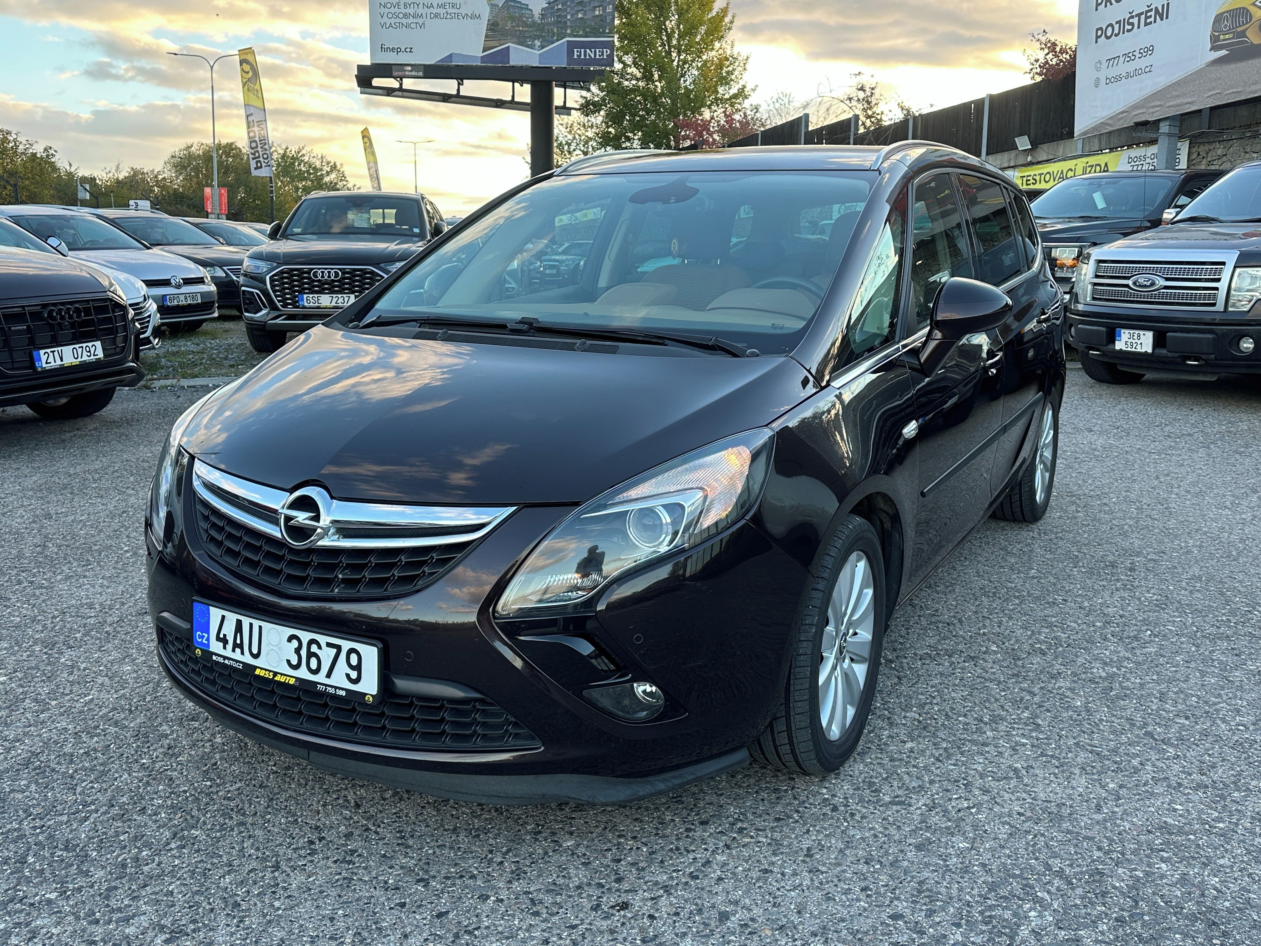 Opel Zafira, Opel Zafira Tourer 2015 - fotka 3