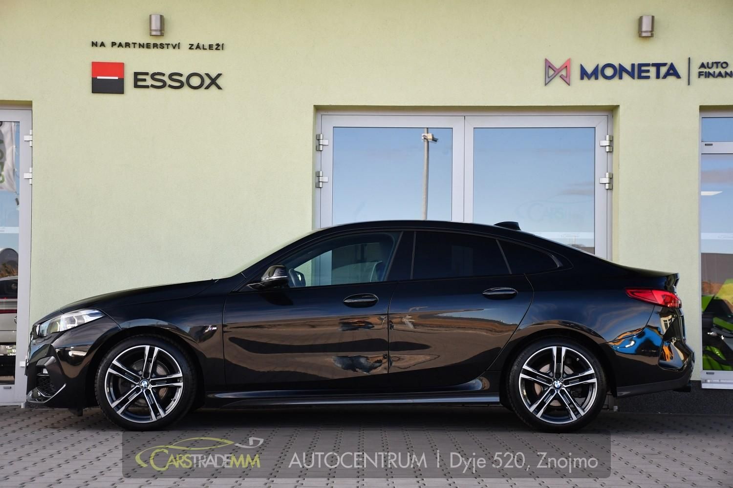 BMW Řada 2, 218d M-SPORT 1M ČR - fotka 2