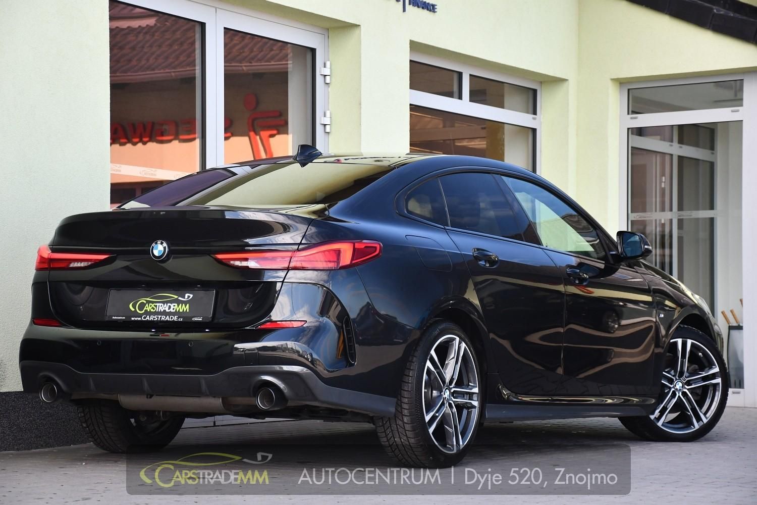 BMW Řada 2, 218d M-SPORT 1M ČR - fotka 5