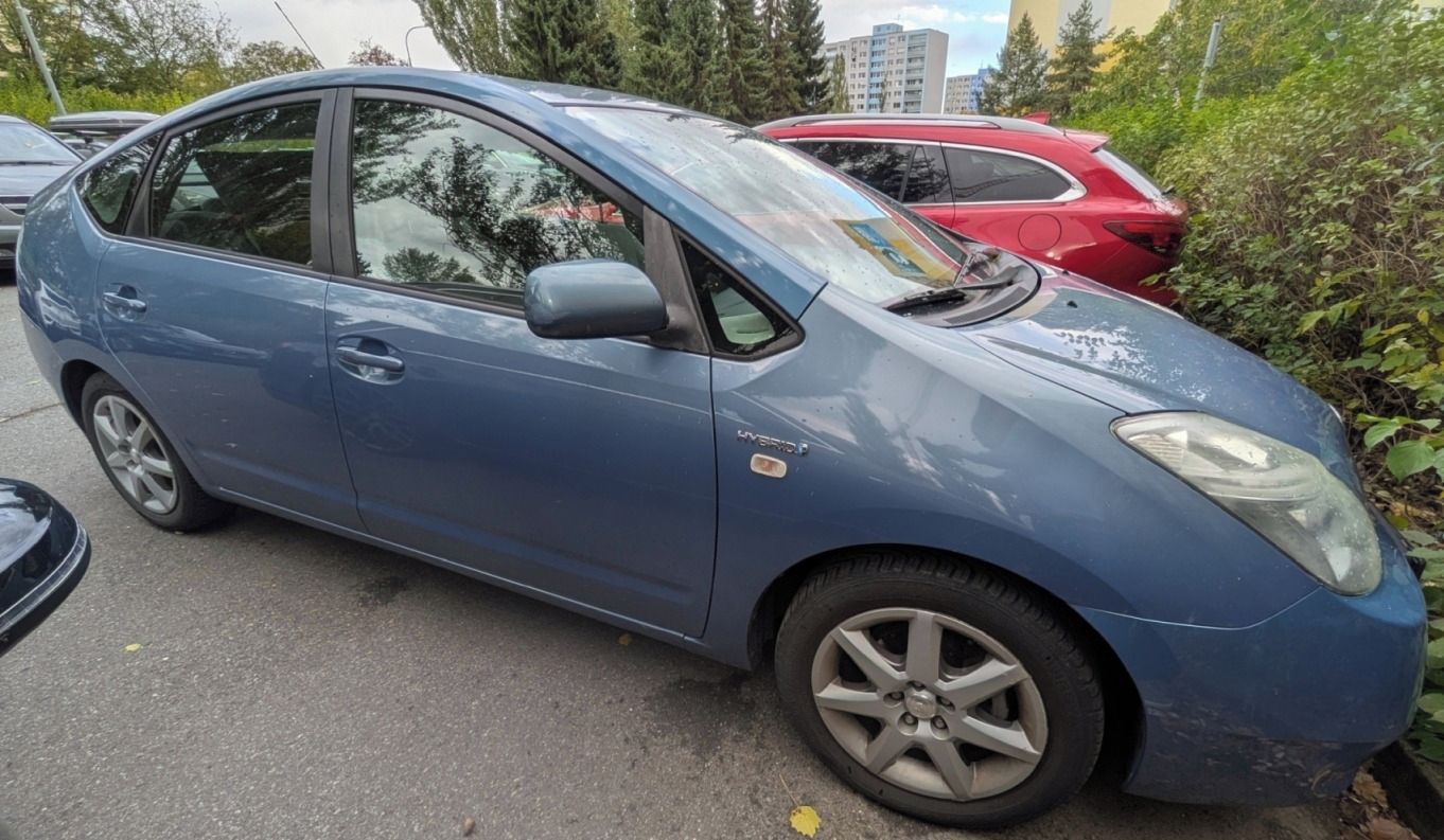 Toyota Prius, 2008, 244 tisíc km, servis Toy - fotka 2