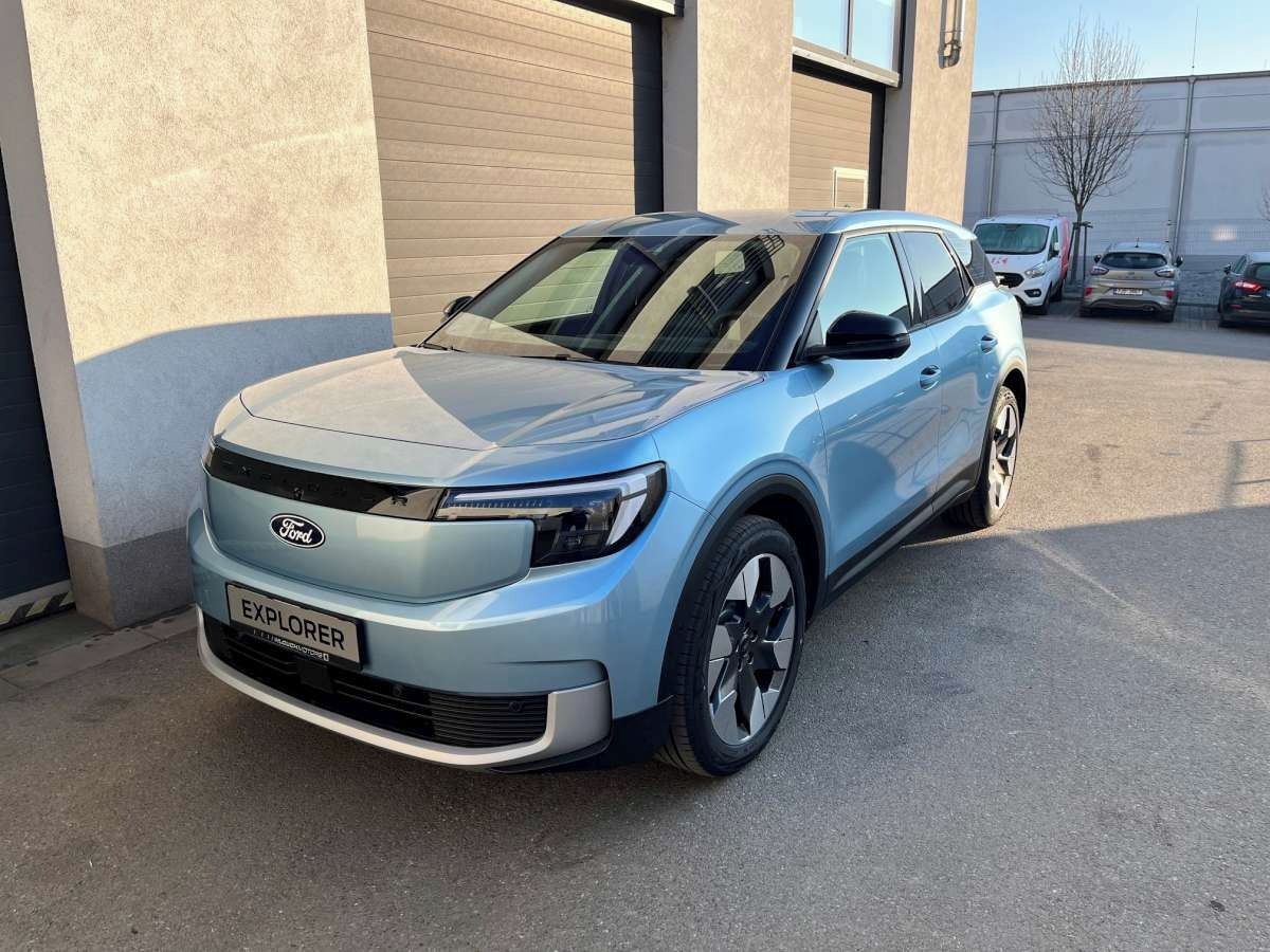 Ford Explorer, Premium, 77 kWh, ČR, DPH - fotka 2