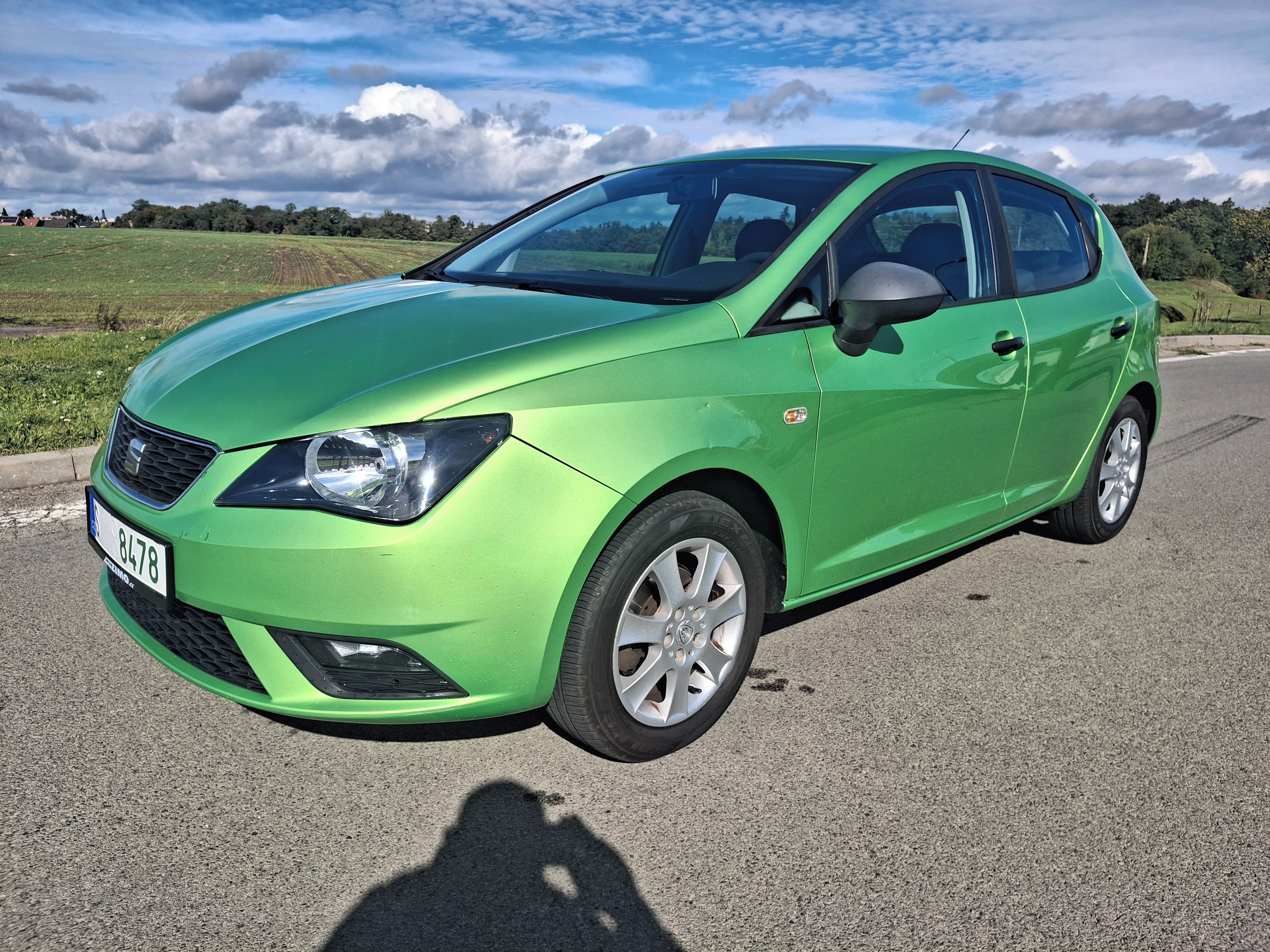 Seat Ibiza, 1,4 16v 63 KW KLIMA ALU - fotka 3
