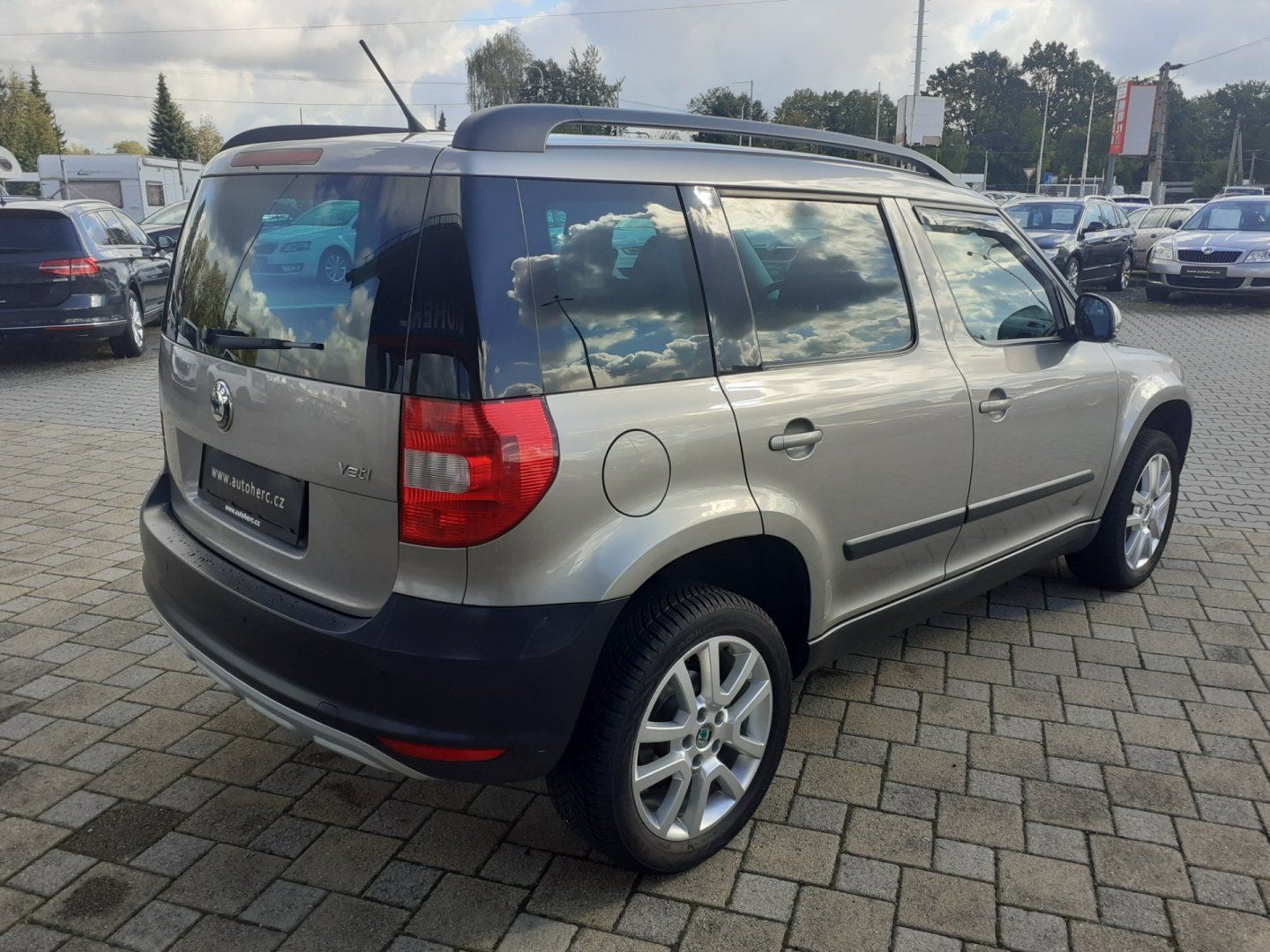 Škoda Yeti, 1.2 TSI AMBIENTE - fotka 4