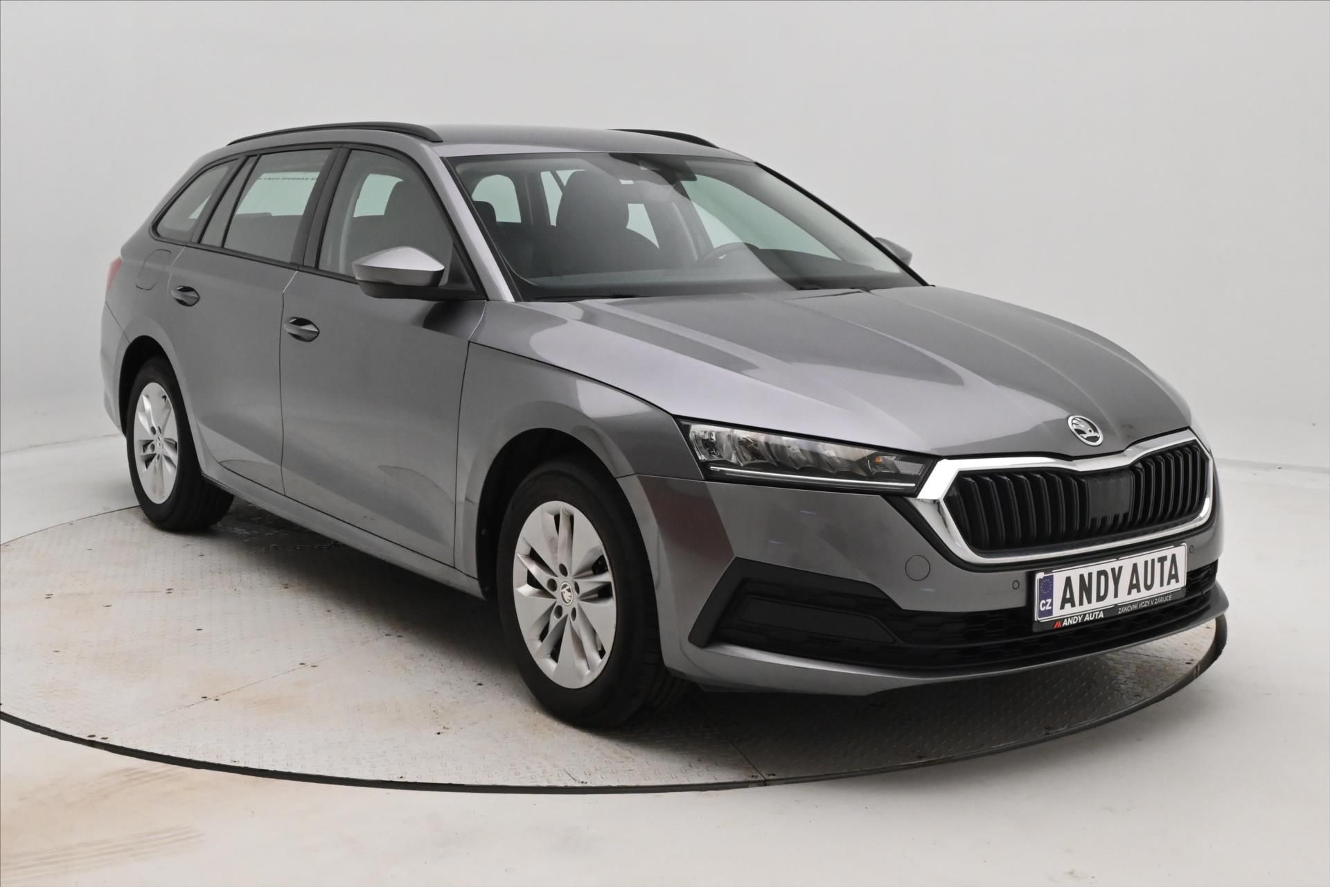 Škoda Octavia, 2,0 TDI 110kW DSG Ambition Zár - fotka 3