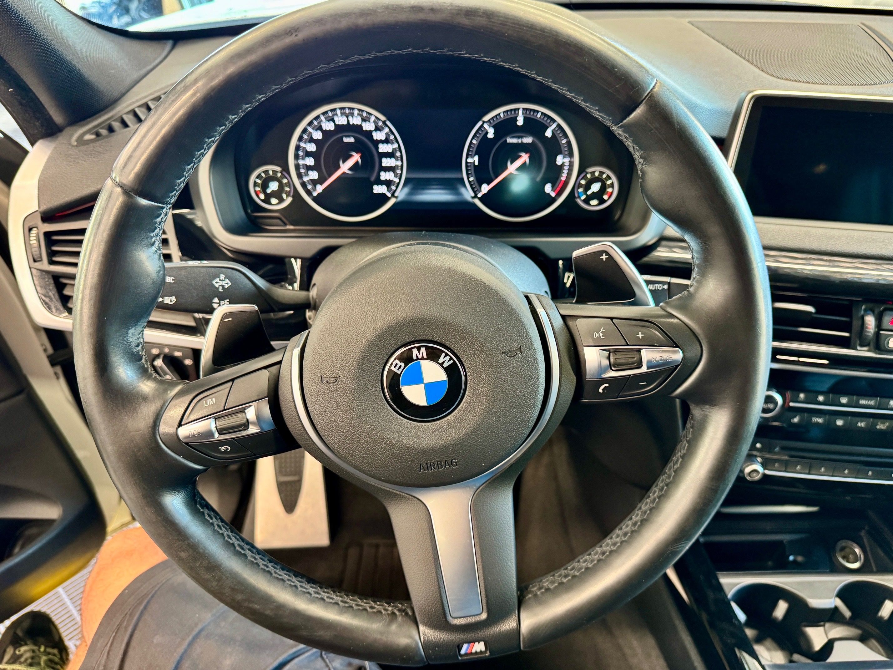 BMW X5, (F15) xDrive 30d M Sport - fotka 6