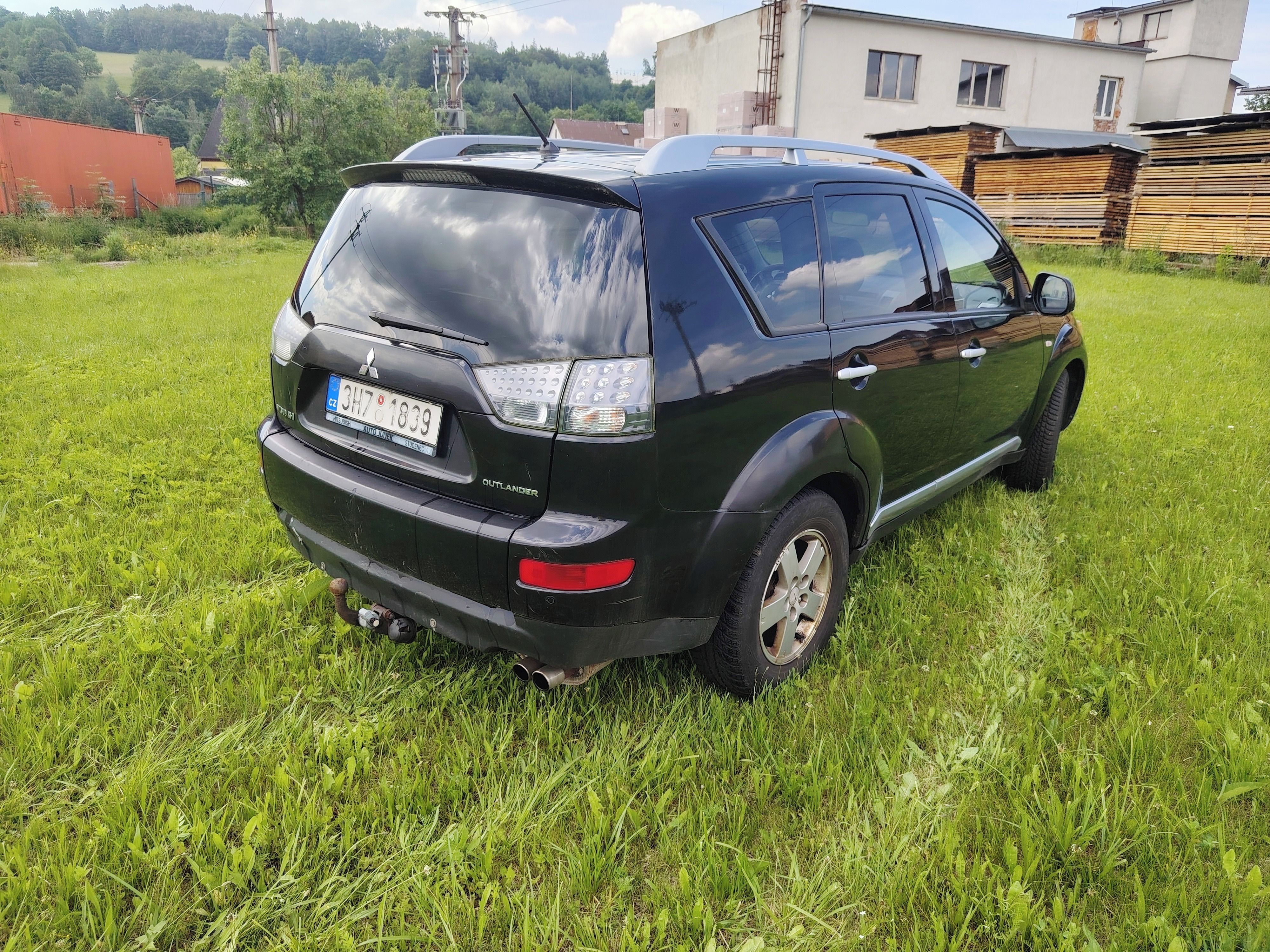 Mitsubishi Outlander, 2,0 Di-D, 7míst, serv. knížka - fotka 4