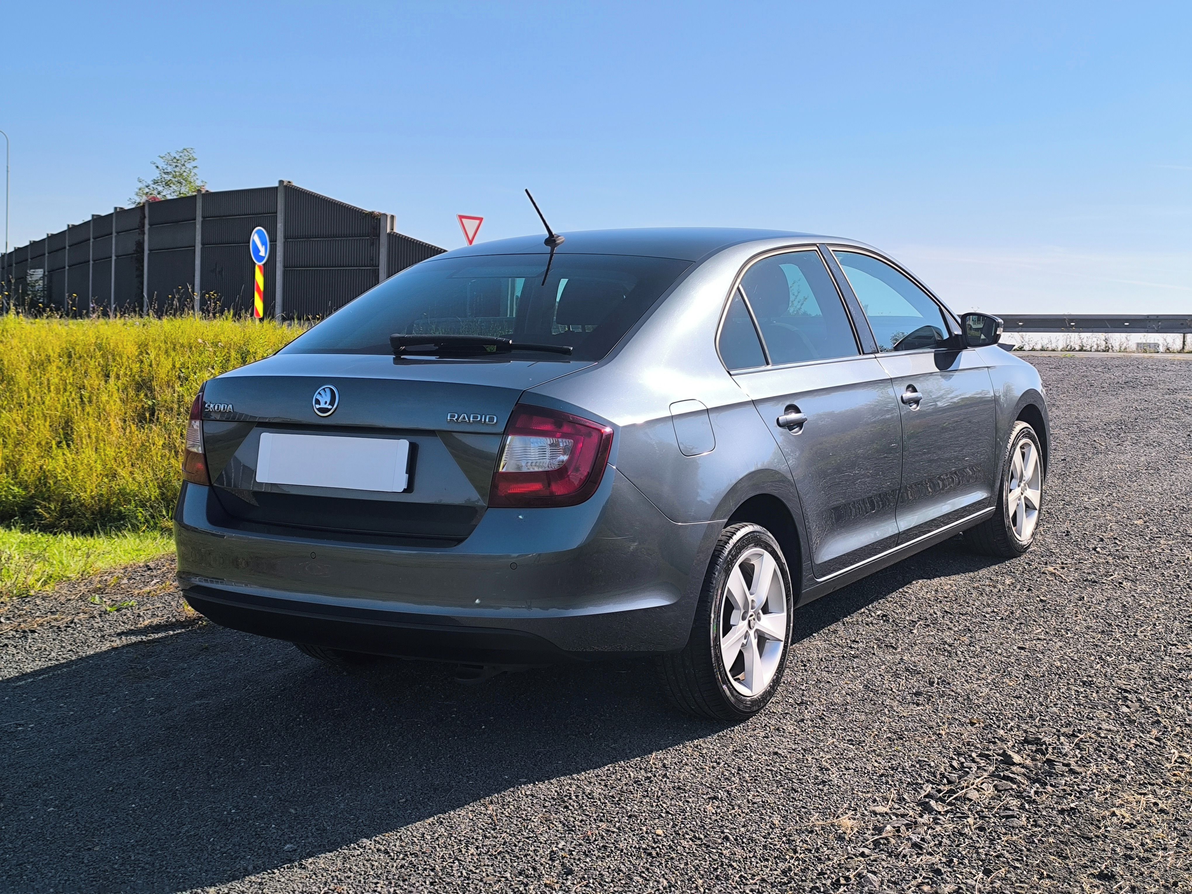 Škoda Rapid, STYLE 1.0TSI 81kW - fotka 6