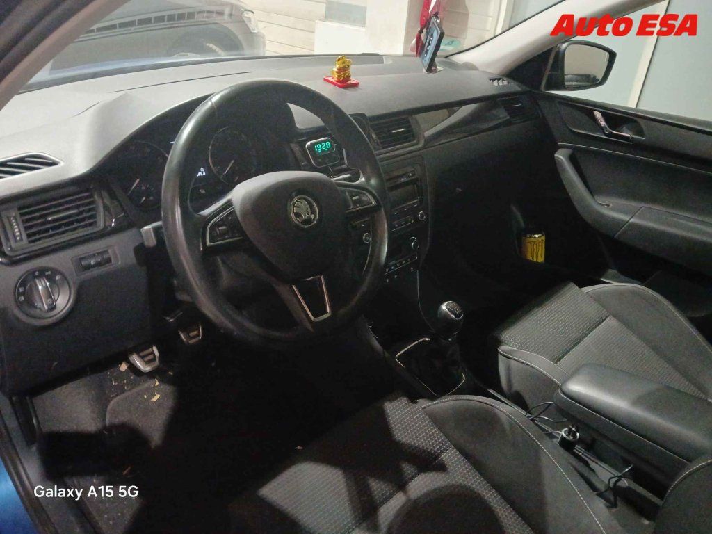 Škoda Rapid, 1.2 tsi,1.maj - fotka 3