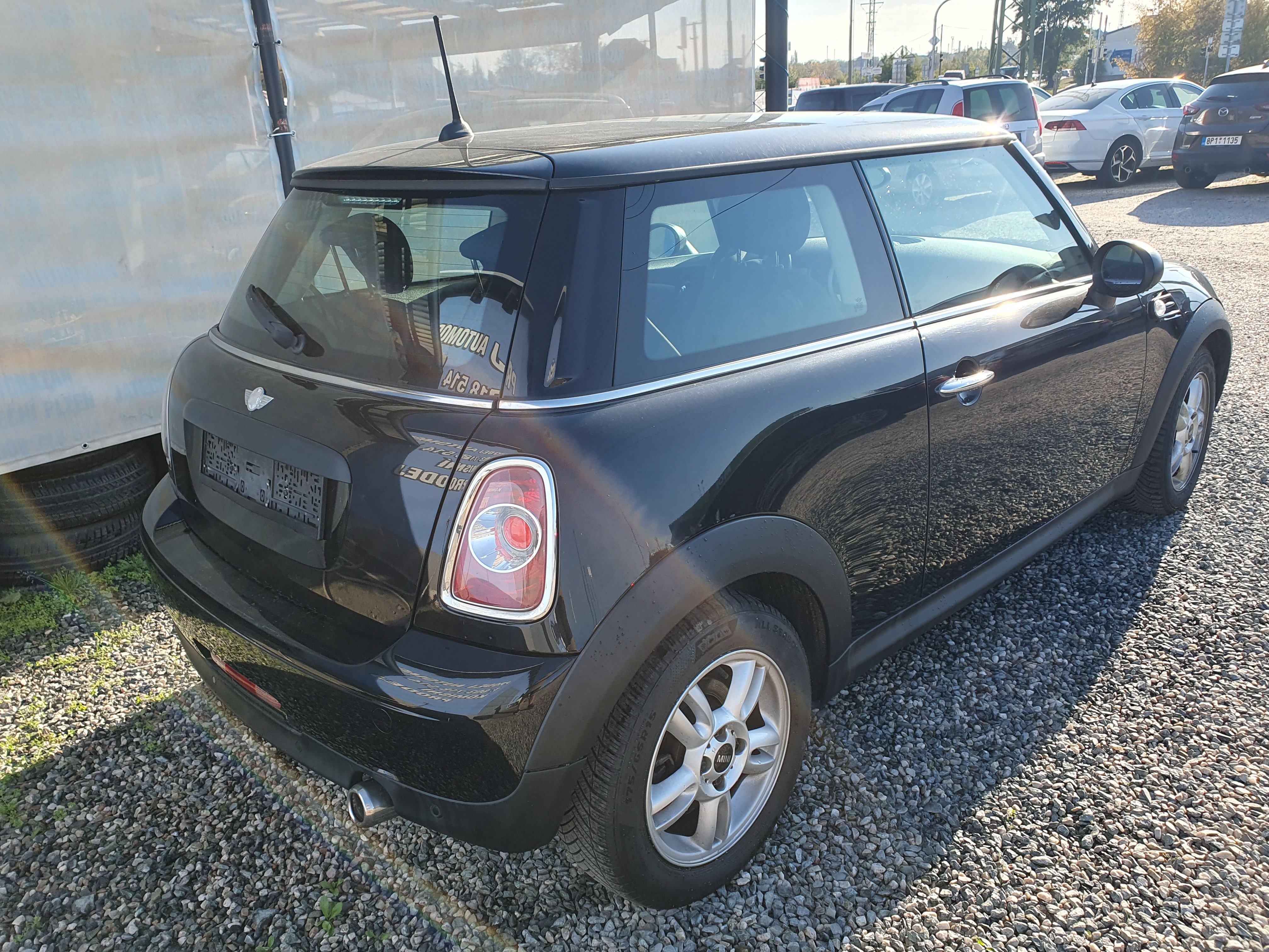 Mini Cooper, 1.6 D 66 KW - fotka 3