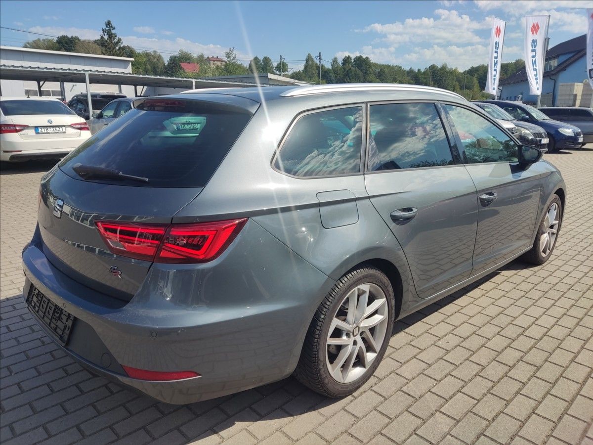 Seat Leon, 2,0 - fotka 3