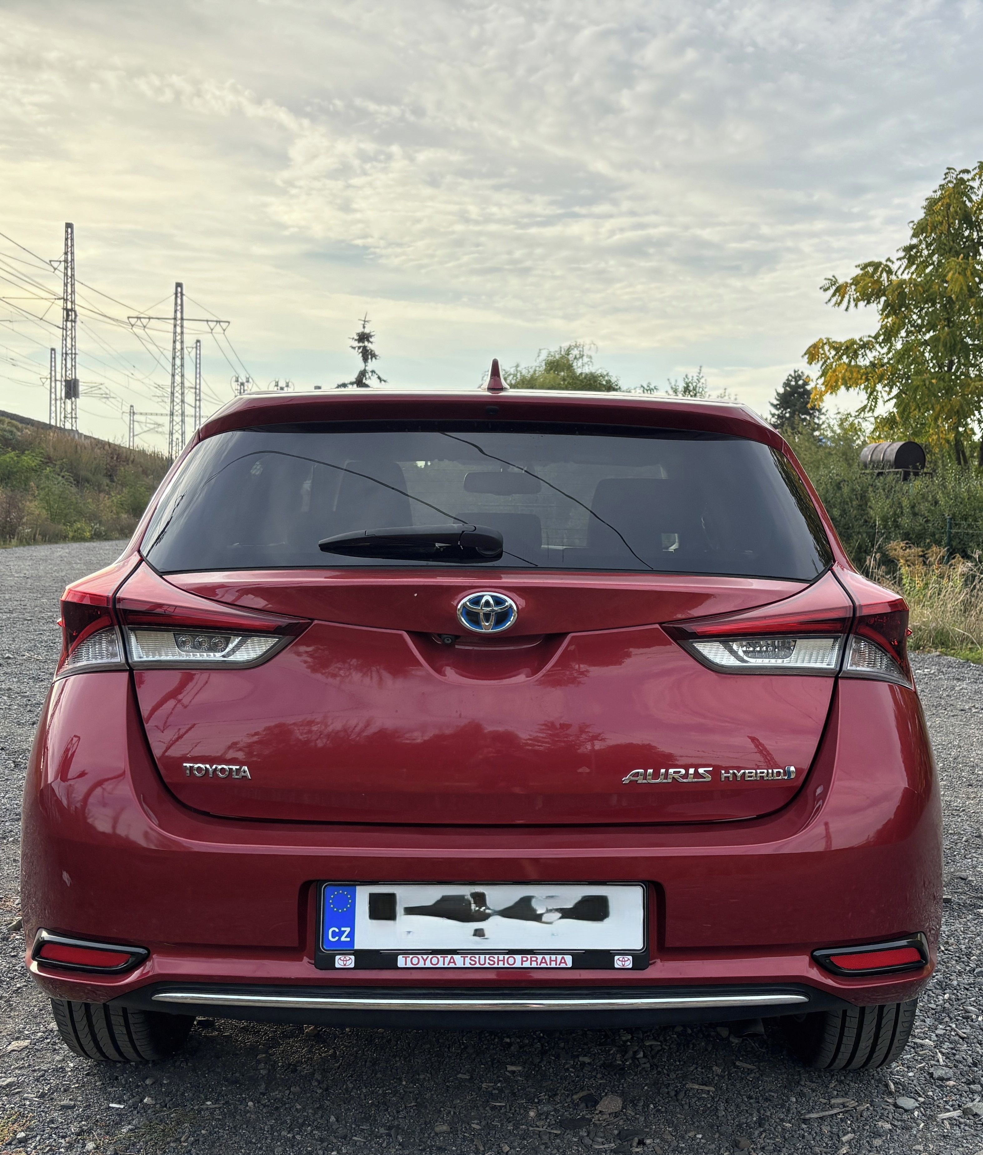 Toyota Auris, 1,8 Hybrid, AUT, 89tkm,2x kola - fotka 6