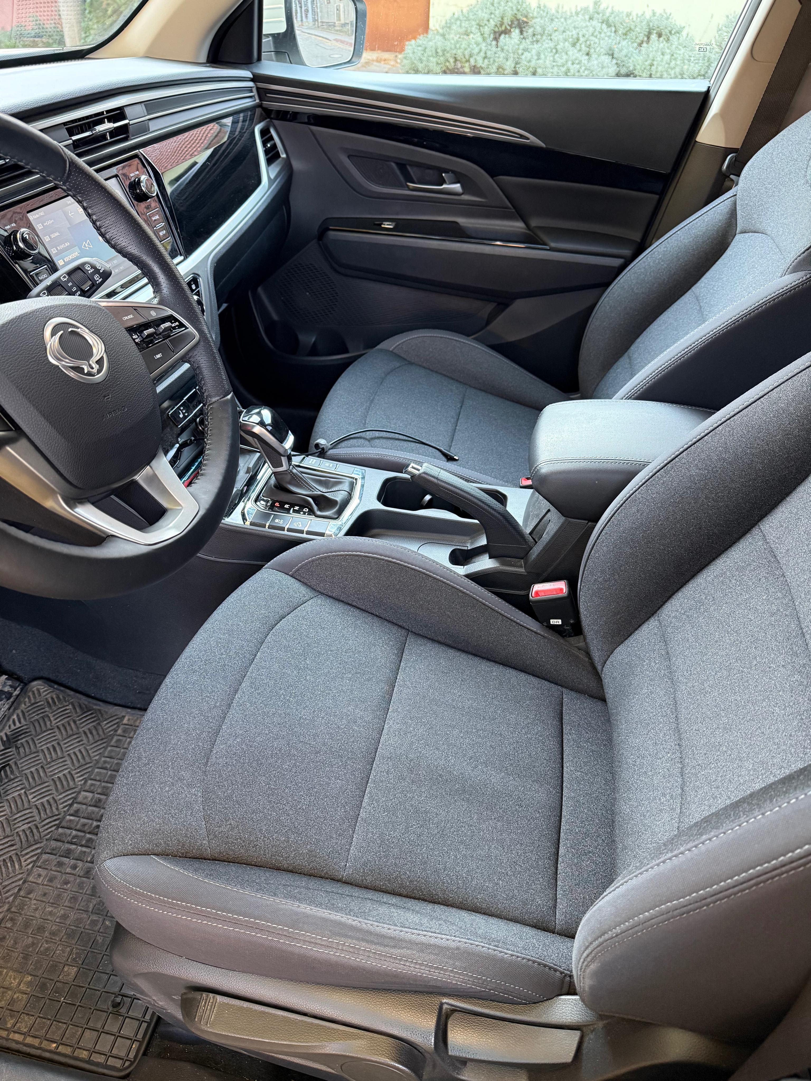 SsangYong Korando, aut., 1. majitel, odpočet DPH - fotka 4