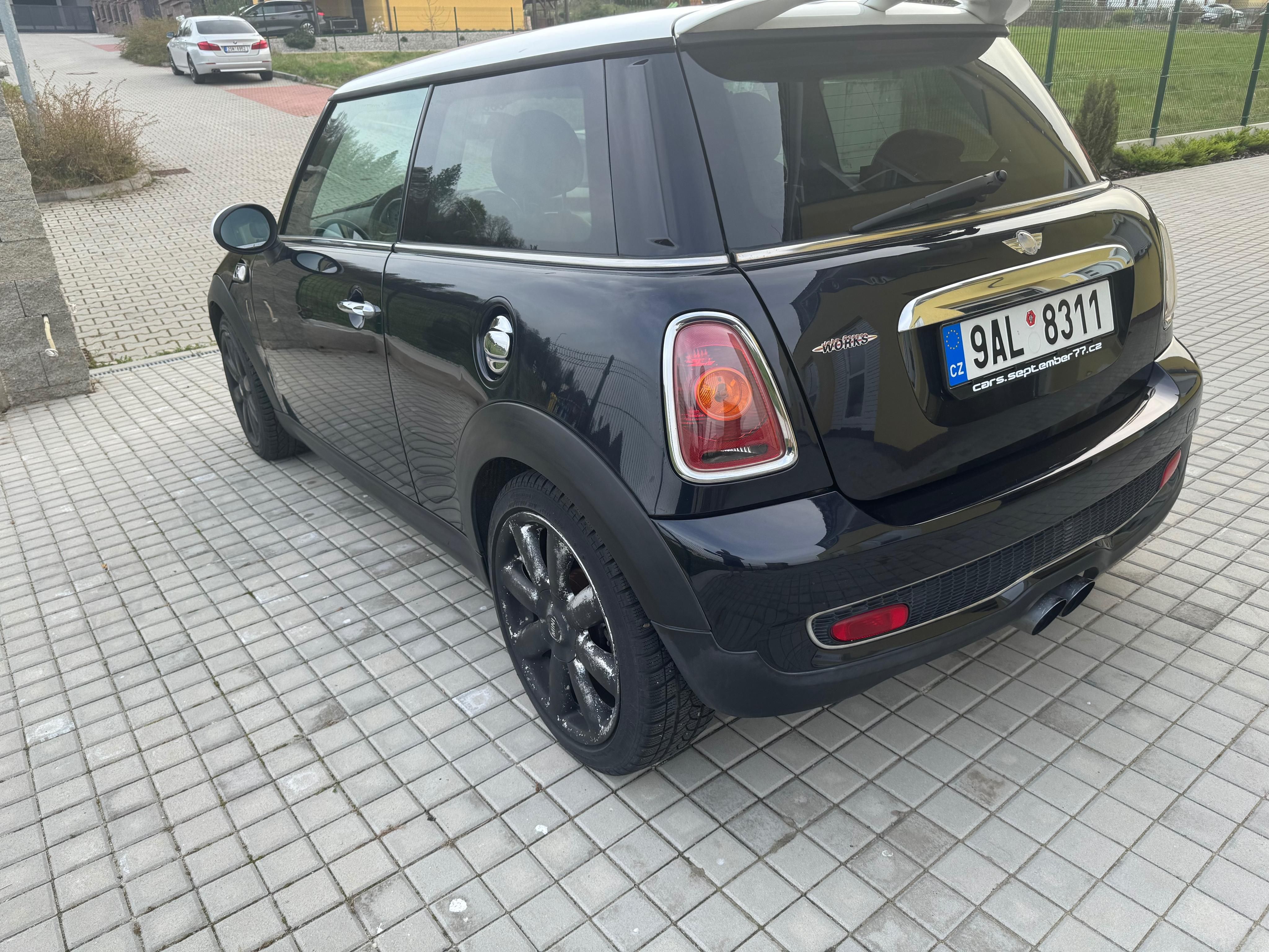 Mini Cooper S, R56 S JCW kit - fotka 5