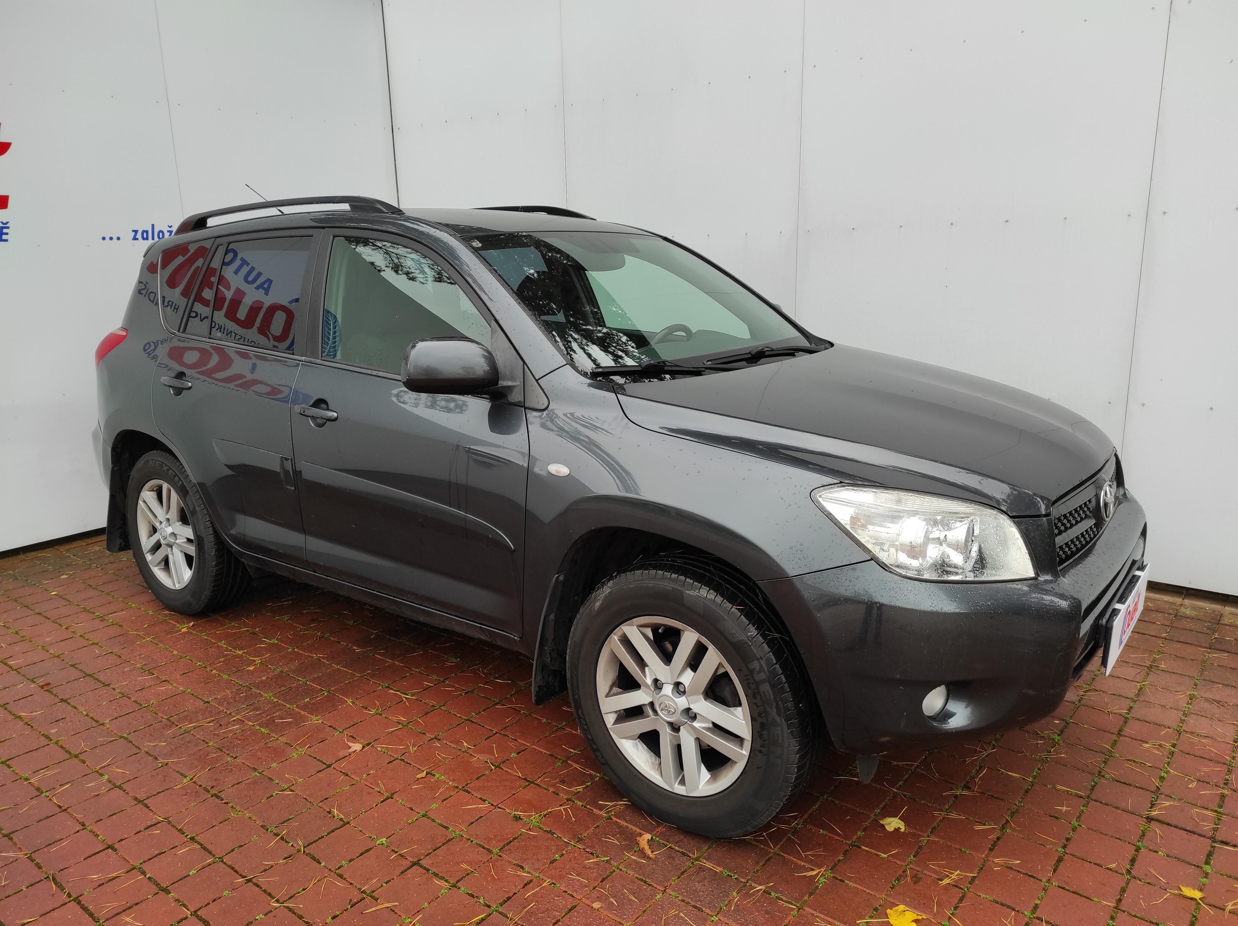 Toyota Rav4, 2.0 LPG, 4x4, AUTOMAT - fotka 5