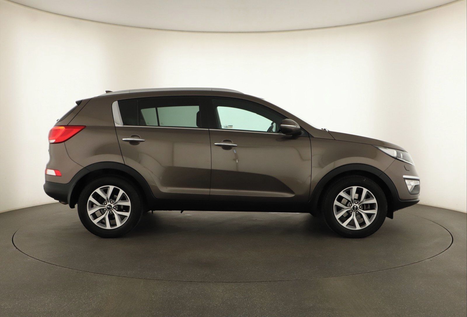 Kia Sportage, 1.6 GDI, Serv.kniha, Kůže - fotka 6
