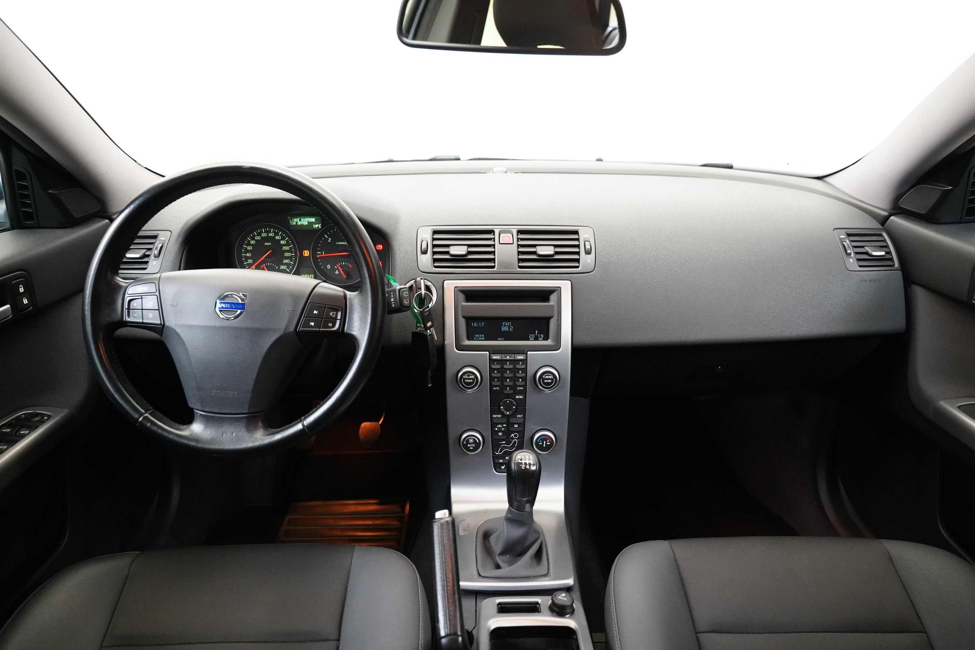 Volvo V50, 2.0 D 100 kW Momentum - fotka 5