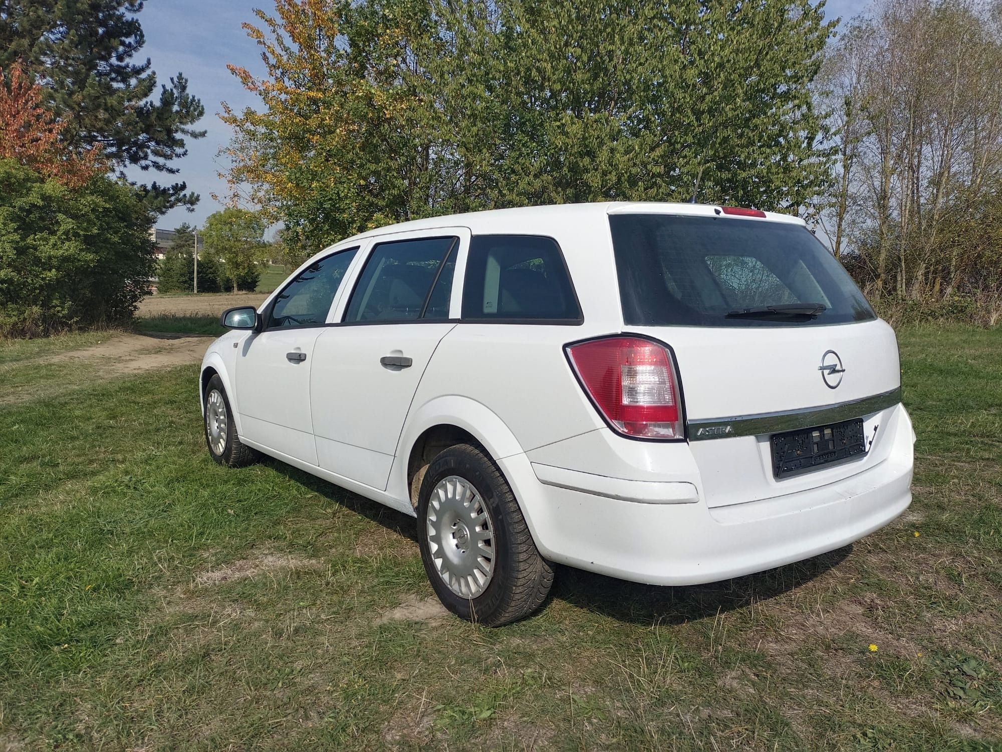Opel Astra, H 1.4 66Kw RV.2009 - NOVÁ STK - fotka 6