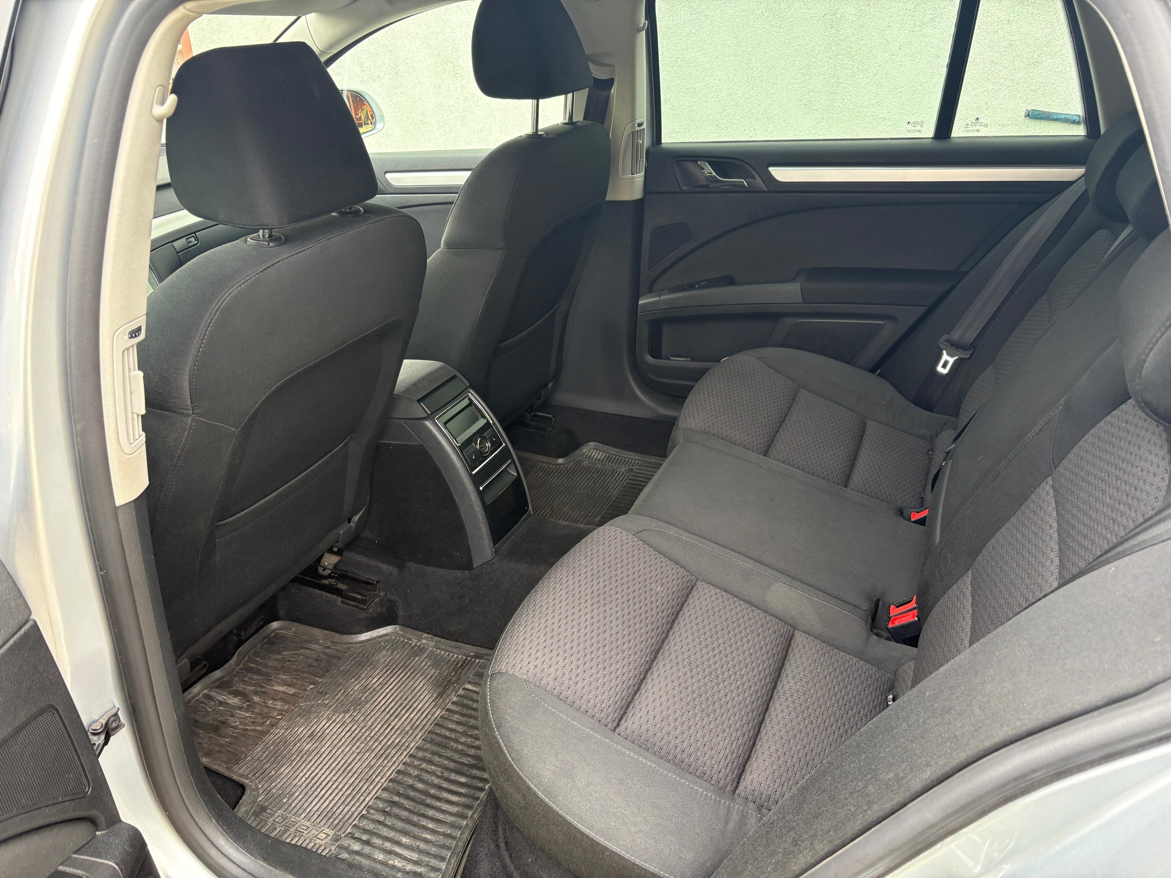 Škoda Superb, Škoda Superb 2. - fotka 5