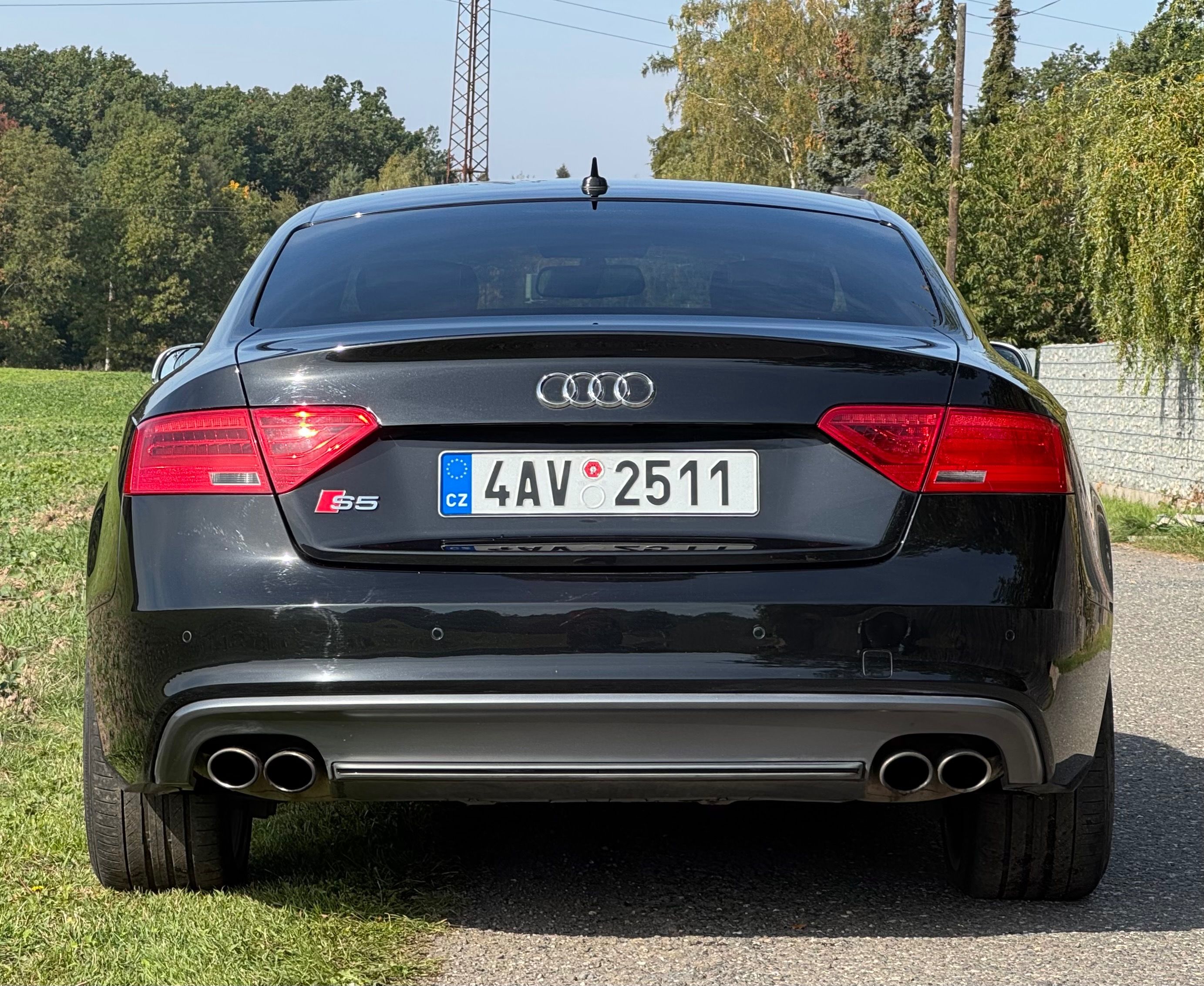 Audi S5, Quattro, 4x4, 3.0 V6T 333 koní - fotka 4