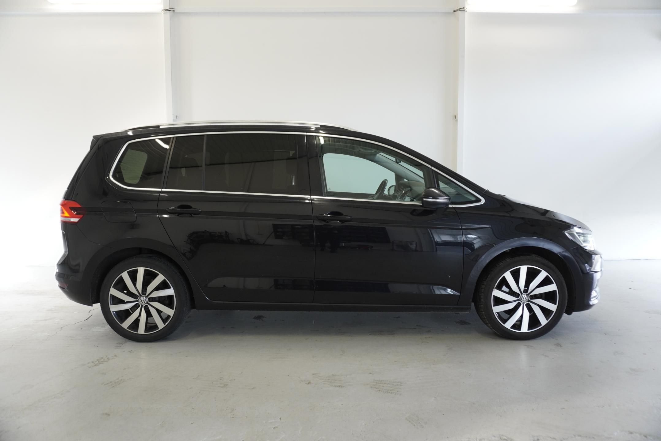 Volkswagen Touran, TOURAN  2,0 TDI HIGHLINE AUT. - fotka 4