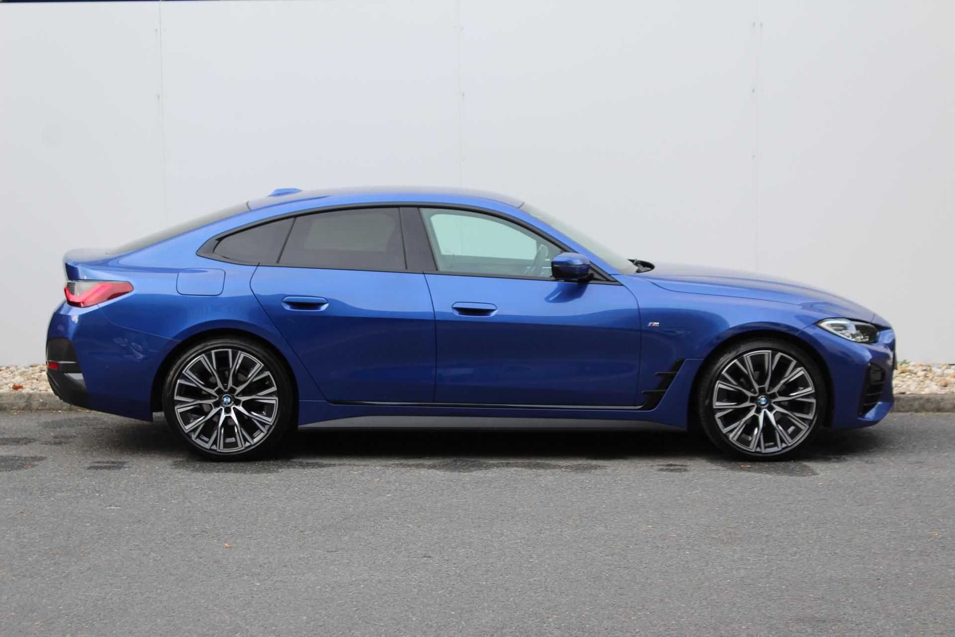 BMW Řada 4, 420d xDrive Gran Coupé - fotka 3