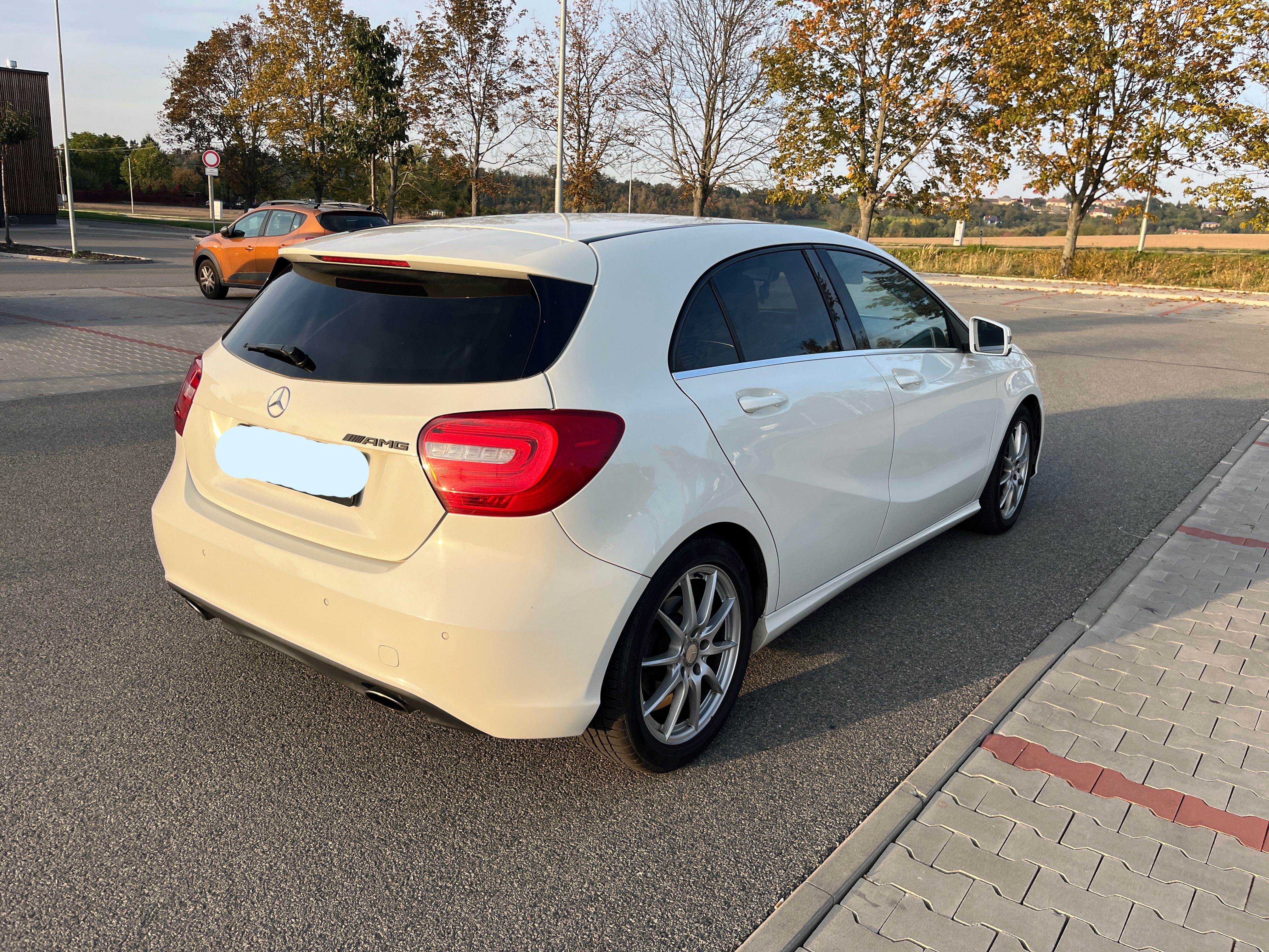 Mercedes-Benz Třídy A, A200 (AMG-Line upgrade) - fotka 6