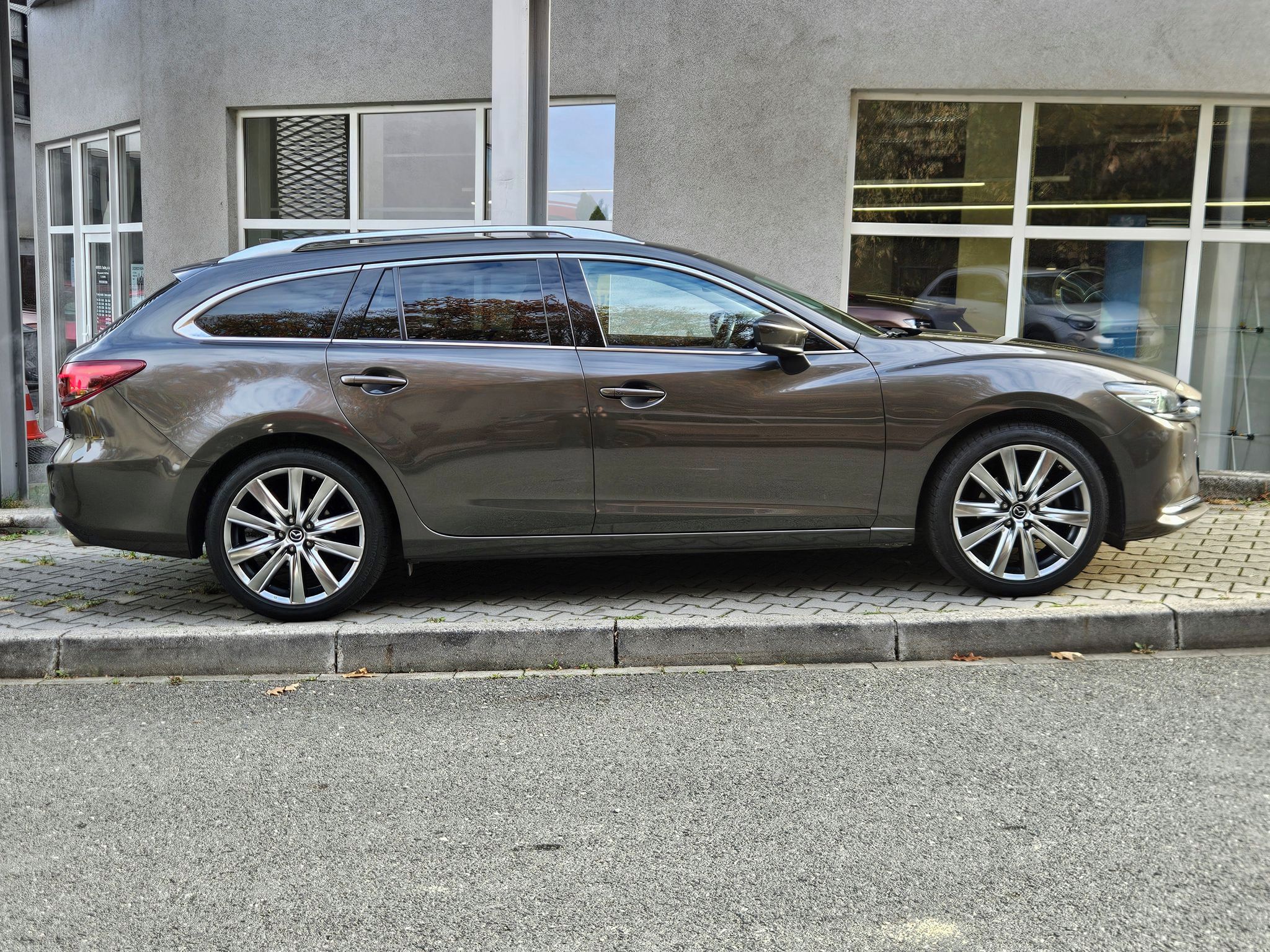 Mazda 6, 2.5i, Revolution TOP,1.majitel - fotka 6