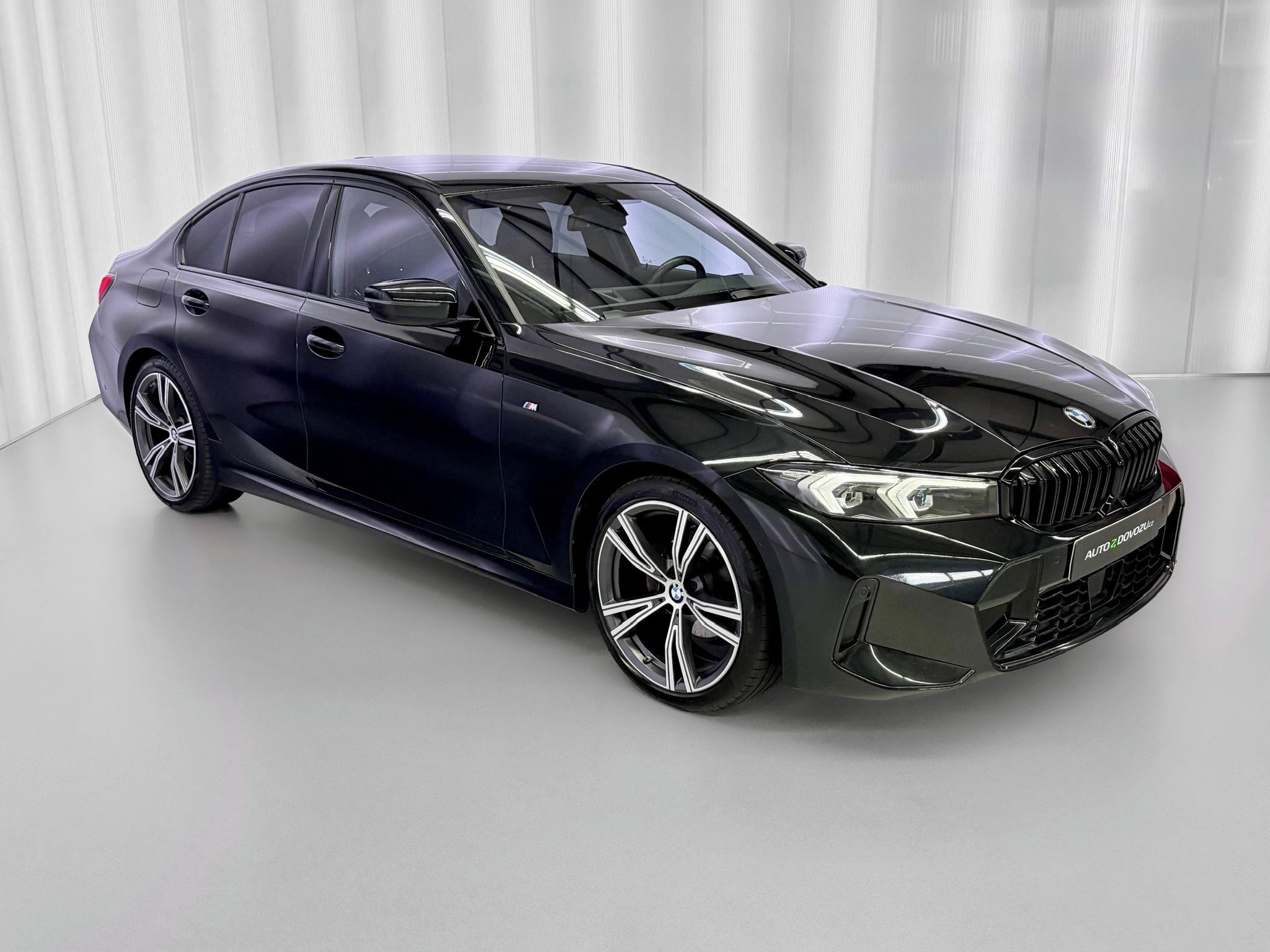 BMW Řada 3, 320d xDrive M-PAKET, ACC, EL - fotka 3