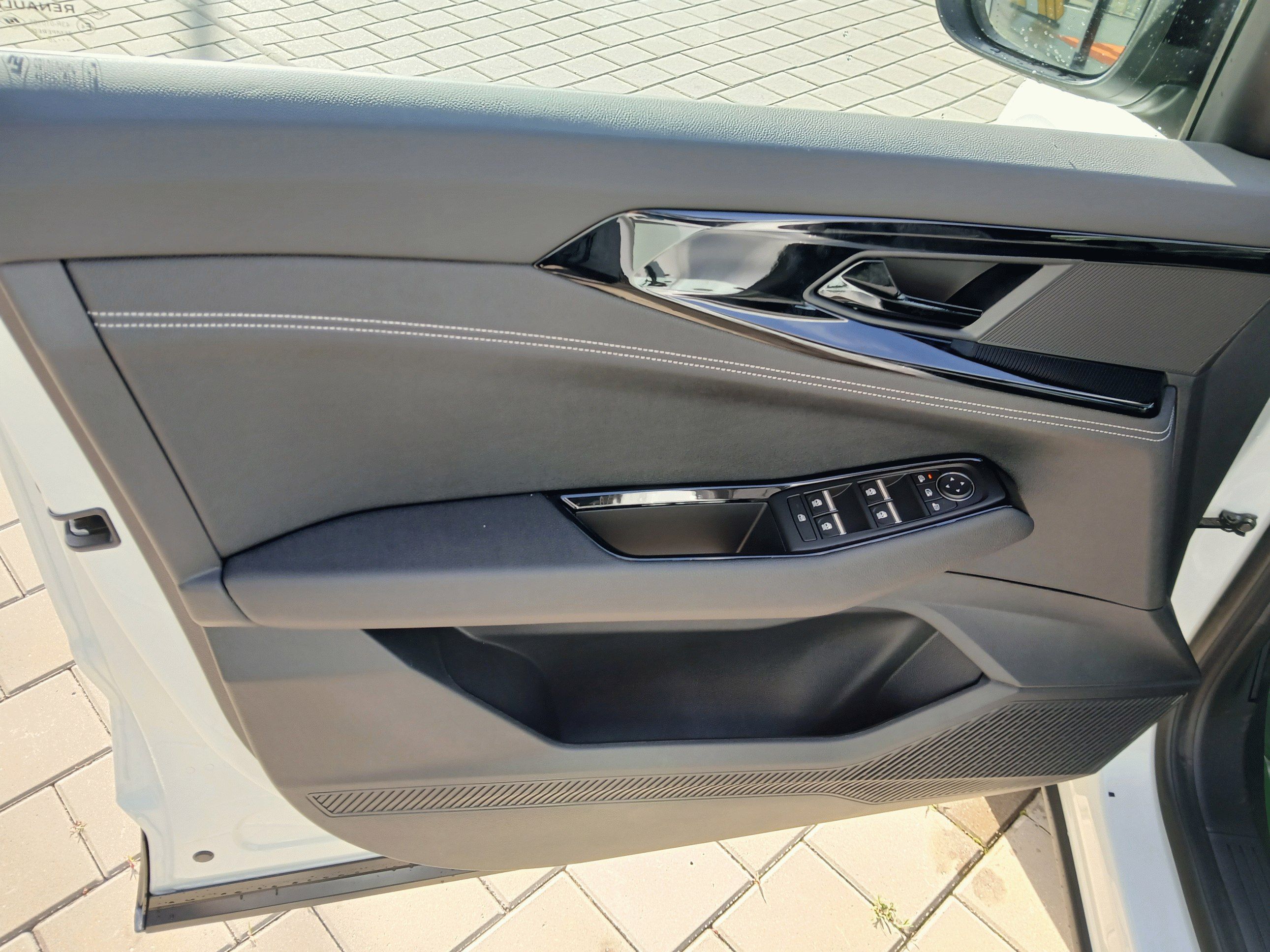 Renault Austral, evolution mild hybrid 150 auto - fotka 6