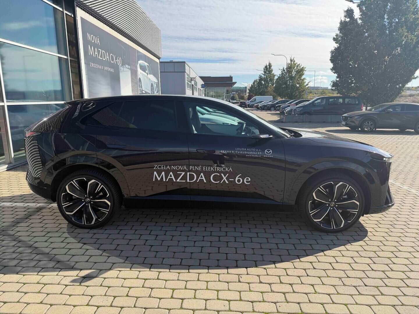 Mazda CX-6e, 2026  5WGN EV 258ps 1AT Takumi - fotka 4