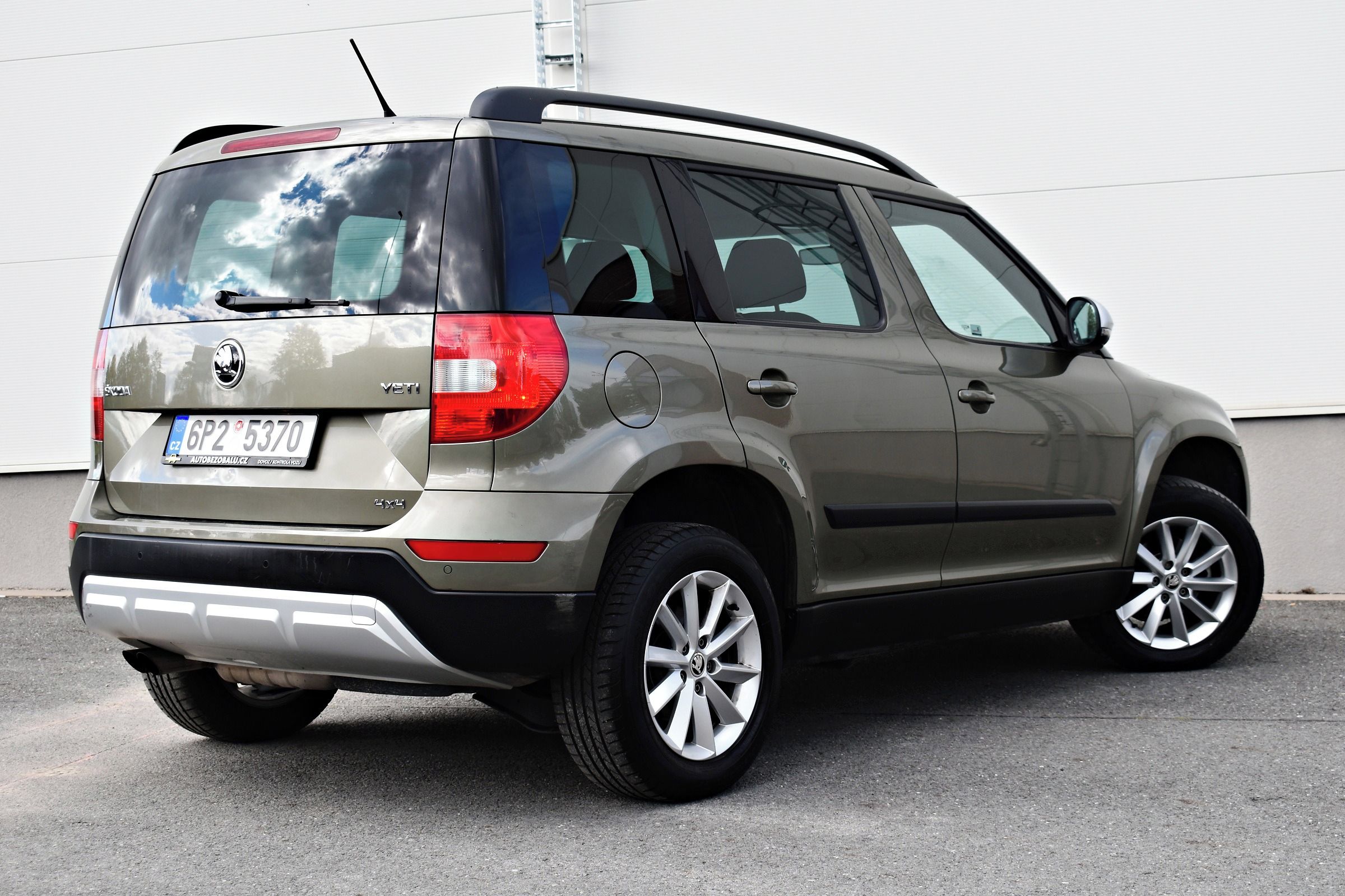 Škoda Yeti, 2.0 TDI 4x4 Outdoor ČR Výhřev - fotka 5