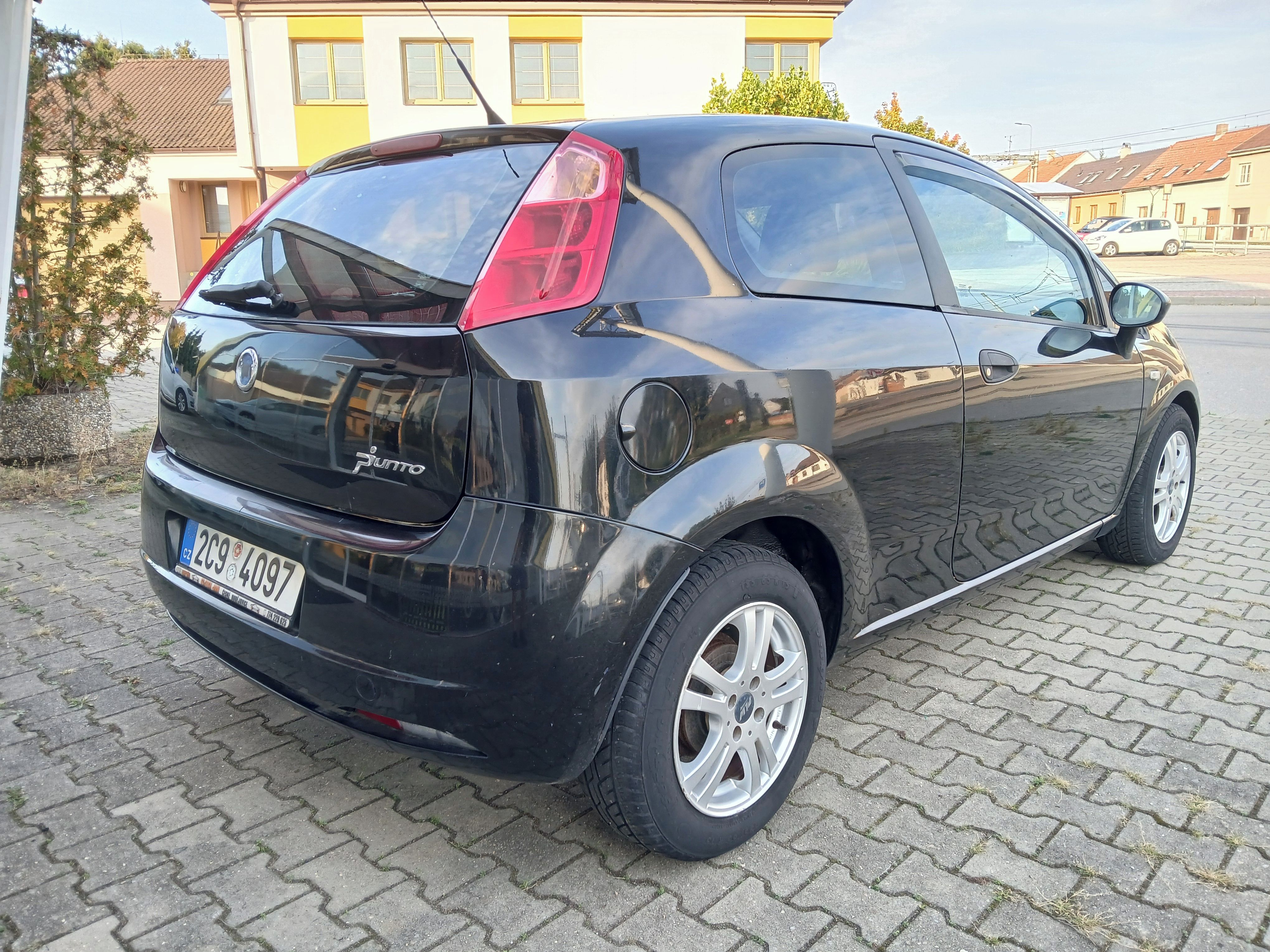 Fiat Grande Punto, 1.2i, 48kW,původ ČR, - fotka 5